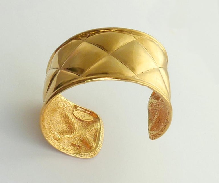 Vintage Chanel Quilted Cuff Bracelet, 1980s For Sale 2