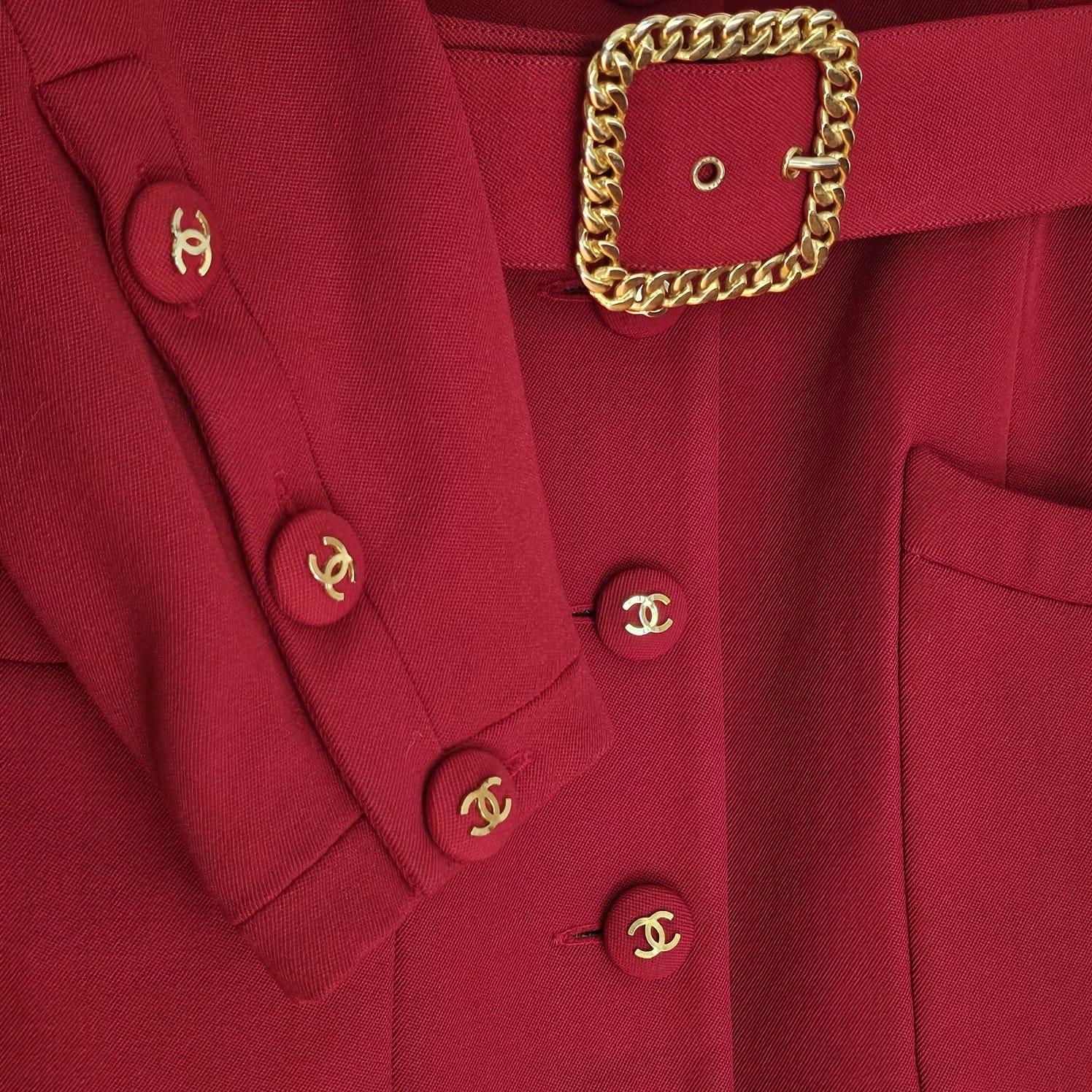 Vintage Chanel Red Belted Blazer Wool Dress In Good Condition For Sale In Jakarta, Daerah Khusus Ibukota Jakarta