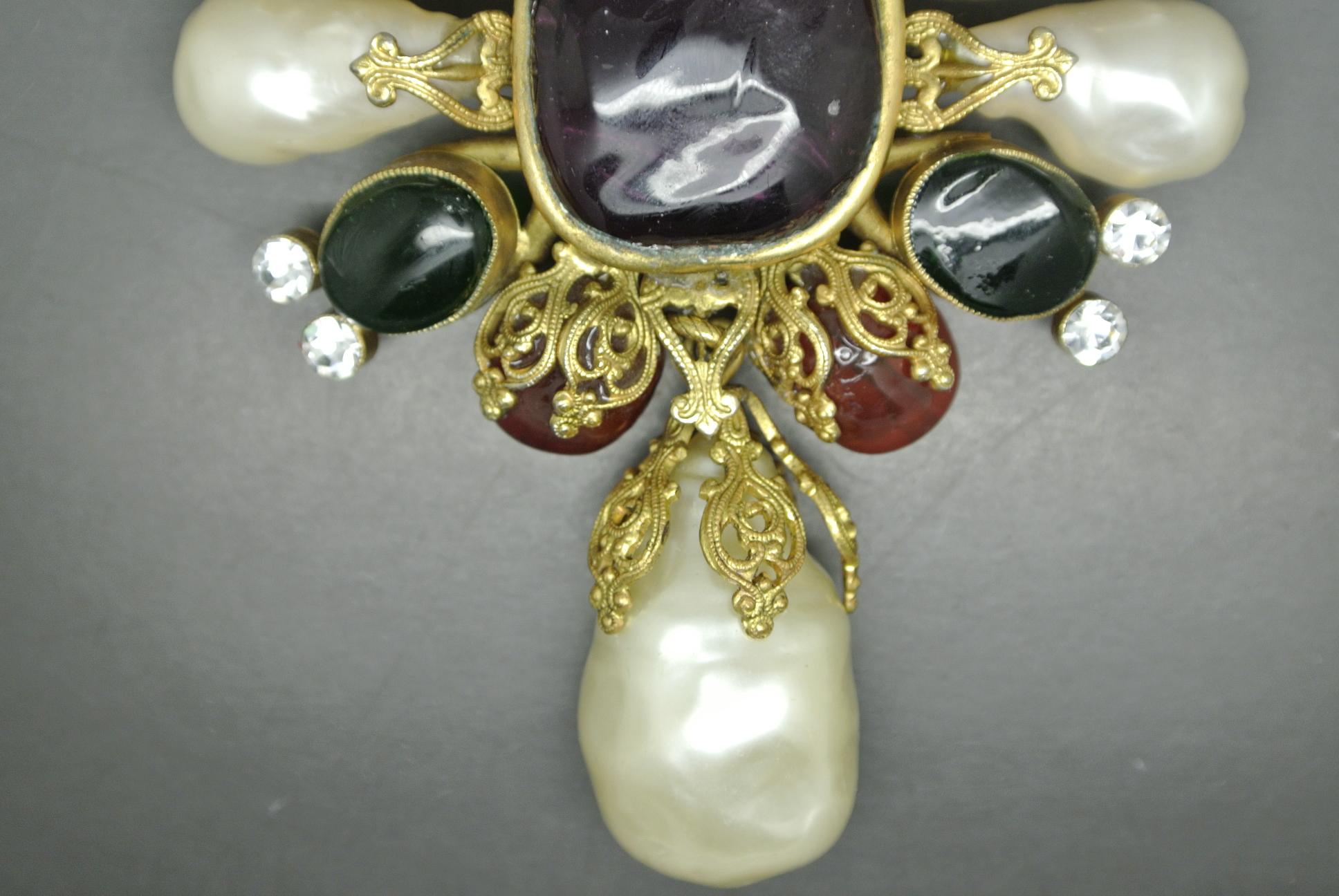 Artist Vintage Chanel Red Green Poured Glass Gripoix baroque Pearl large Brooch For Sale