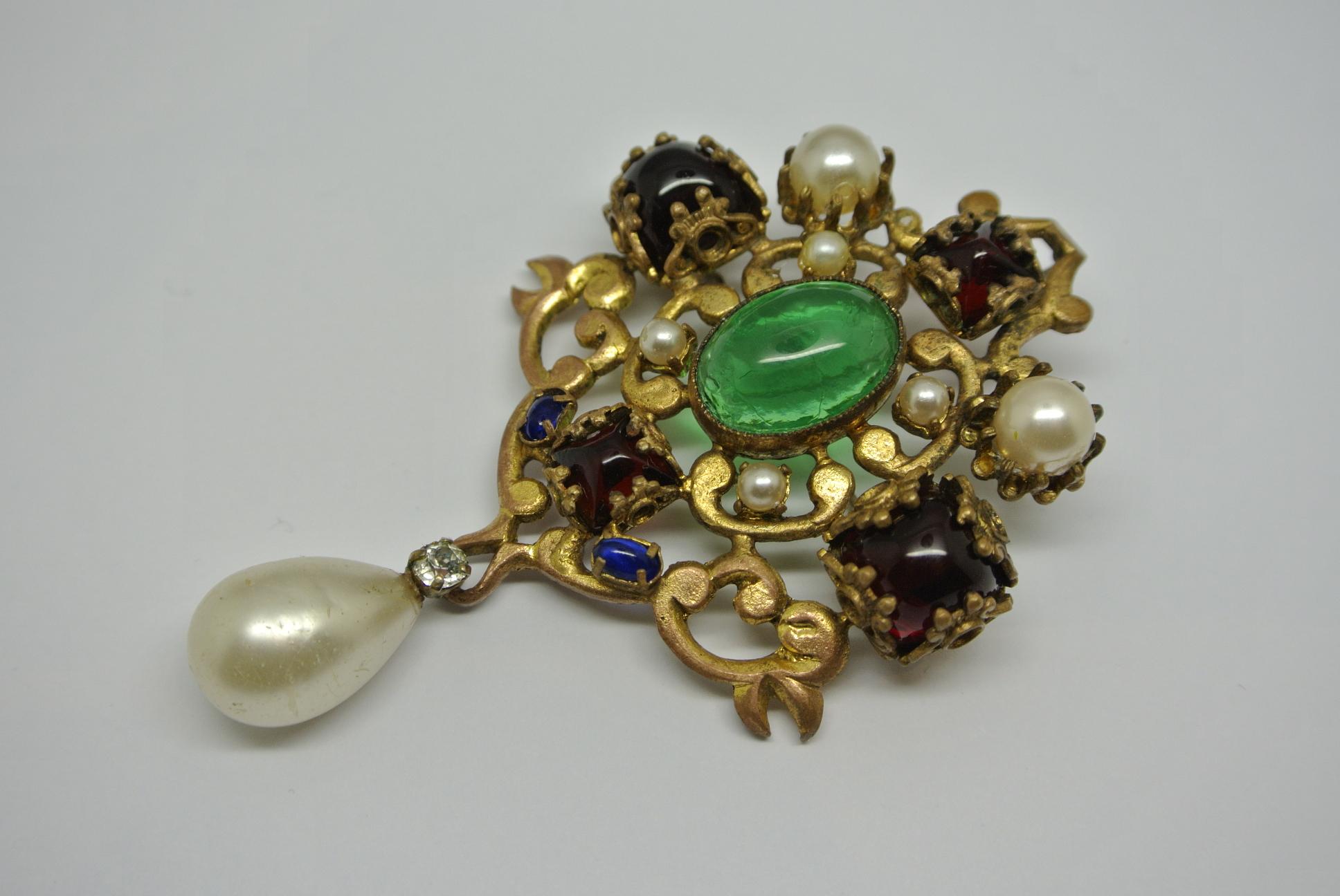 Artist Vintage Chanel Red Green Poured Glass Gripoix Pearl drop byzantine Brooch