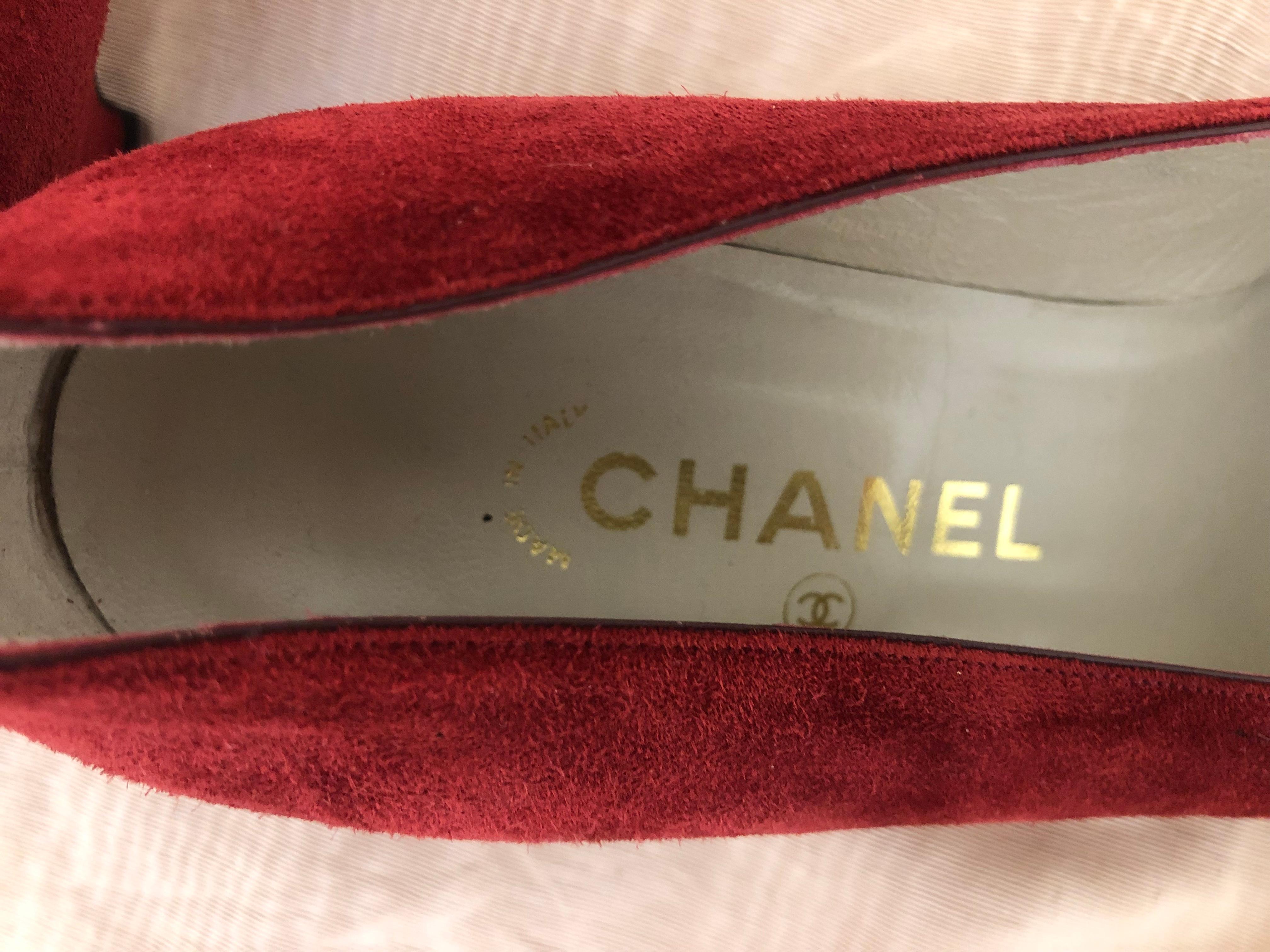 Women's Vintage Chanel Red Suede Pumps w/Grosgrain Bows Size 8