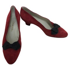 Vintage Chanel Rot Wildleder Pumps w /Grosgrain Schleifen Größe 8