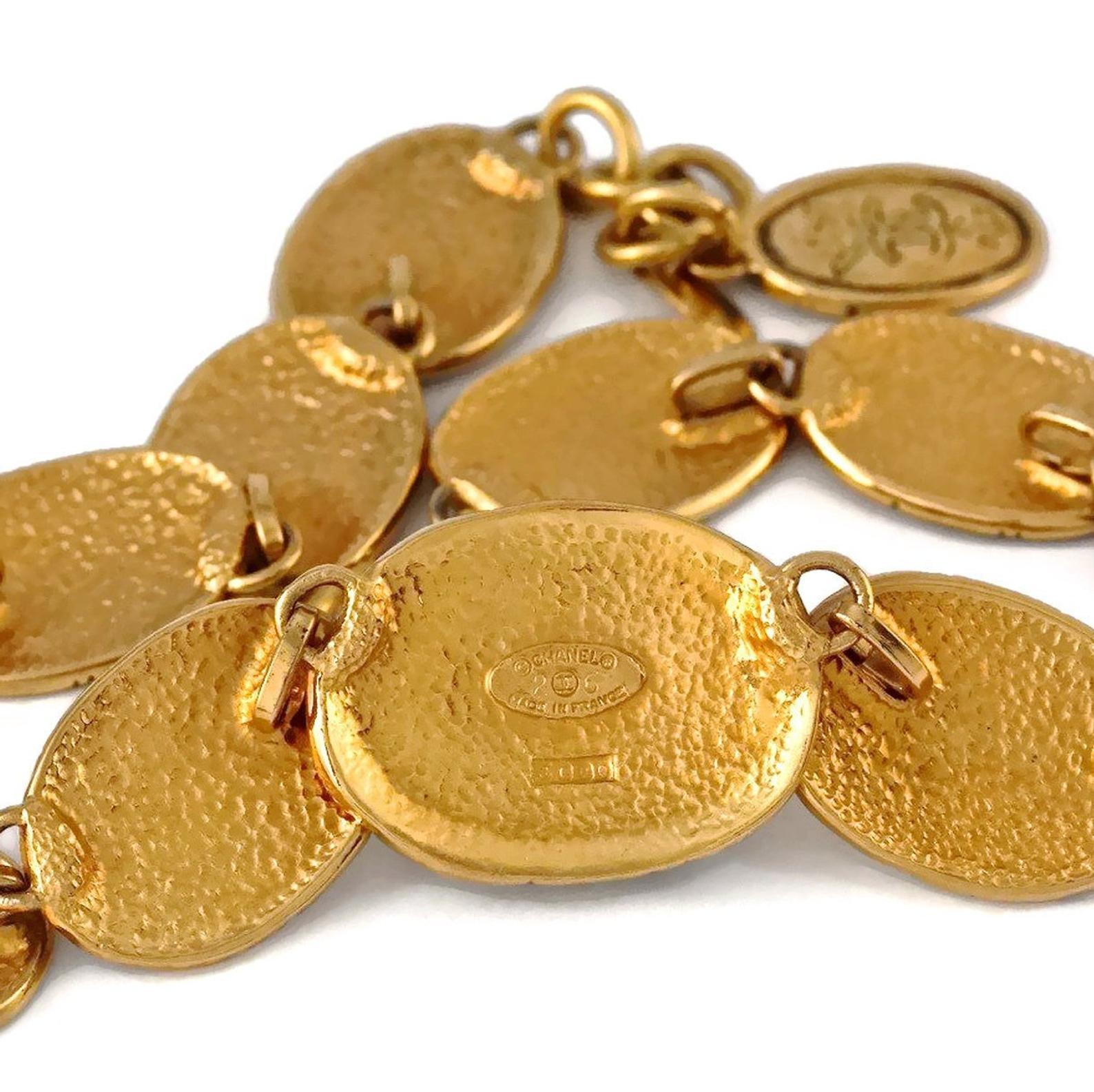 Vintage CHANEL Regal Crown Logo Coin Medallion Choker Necklace 3