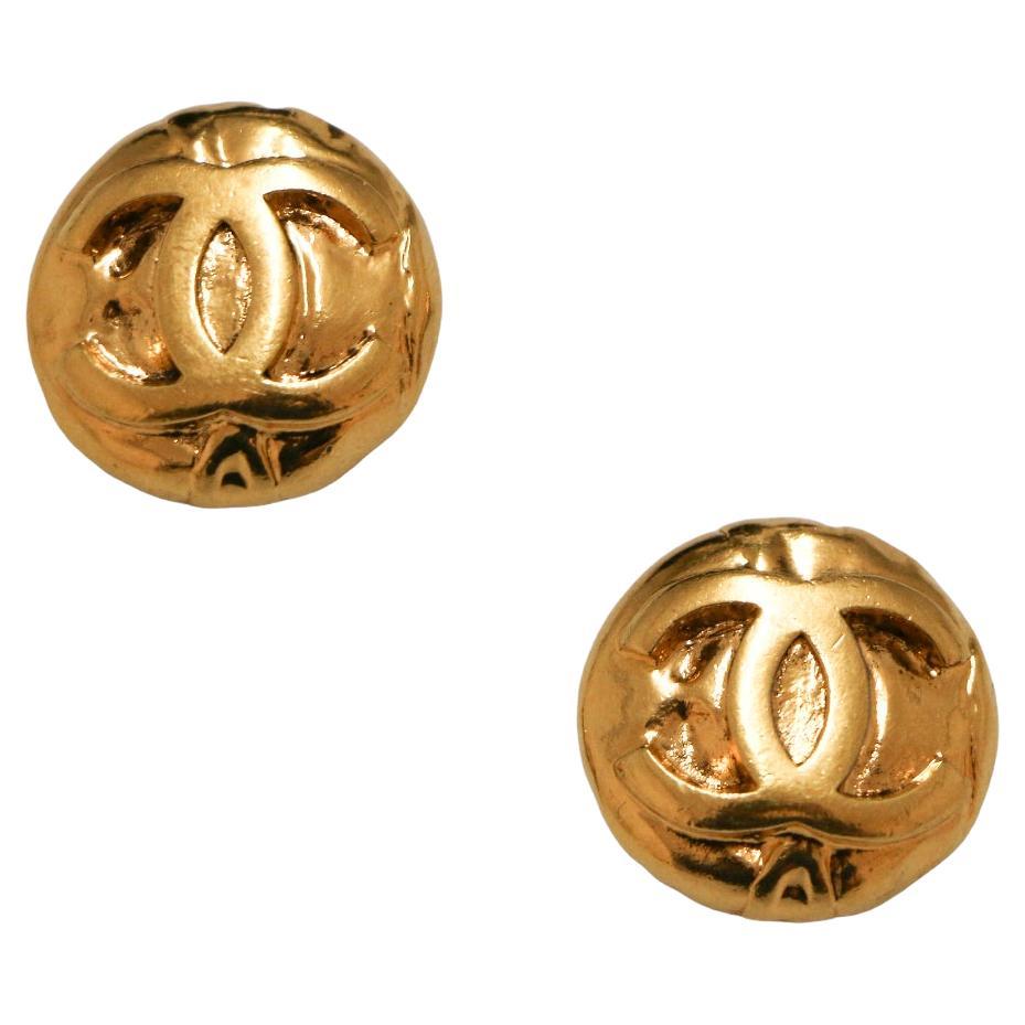 Vintage CHANEL Round CC Clips