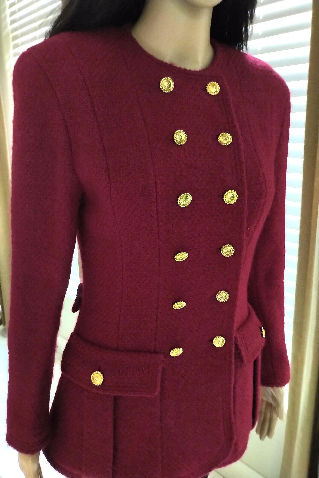 Women's Vintage Chanel Ruby Red (24) 18K Gold CC Buttons Tweed Jacket FR 36/ US 2 4 For Sale