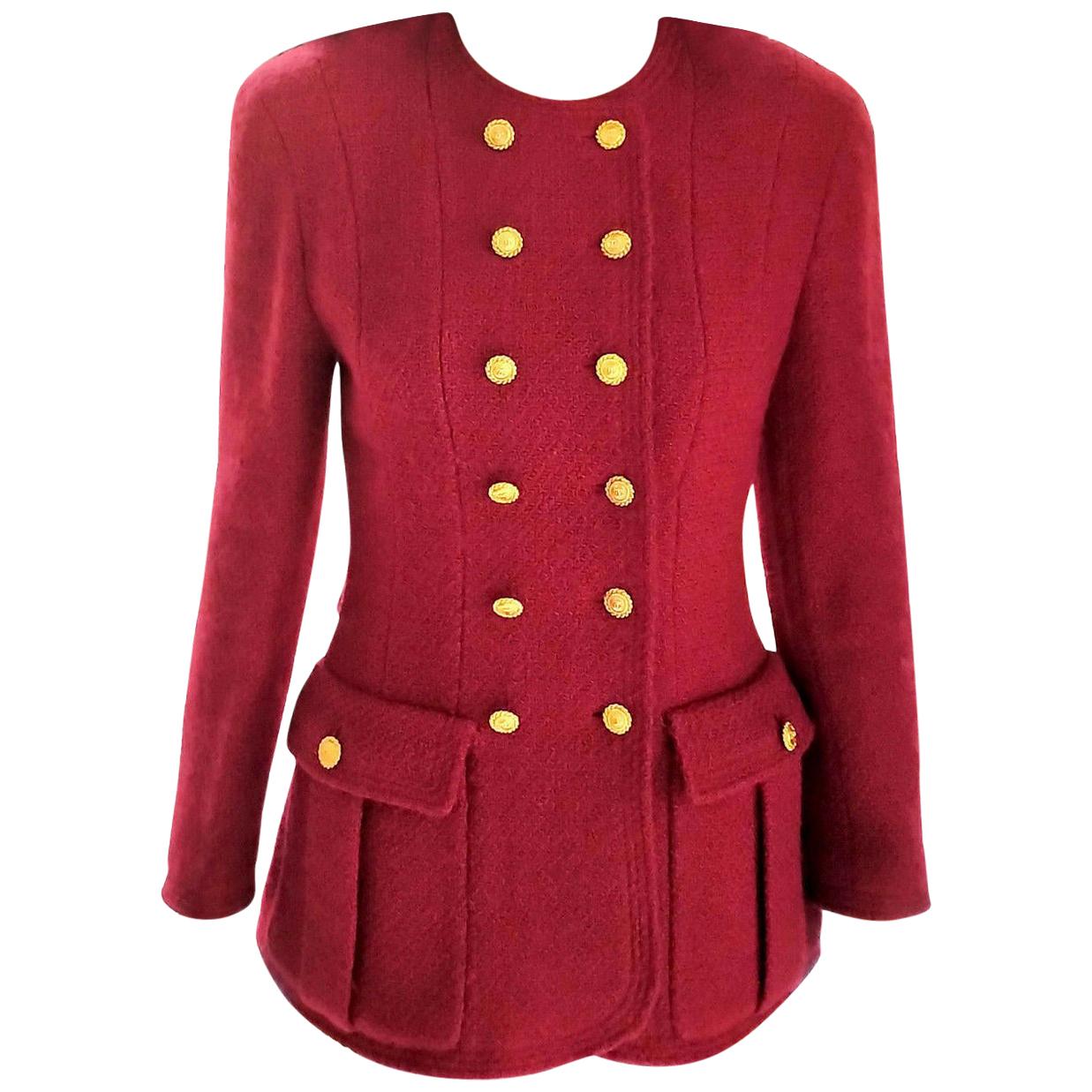 Vintage Chanel Ruby Red (24) 18K Gold CC Buttons Tweed Jacket FR 36/ US 2 4 For Sale