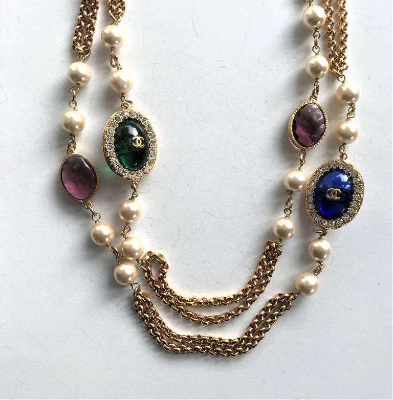 Chanel Necklace by Robert Goossens and Gripoix Paris, sign. 1983, gold plated  In Excellent Condition For Sale In Stuttgart, DE