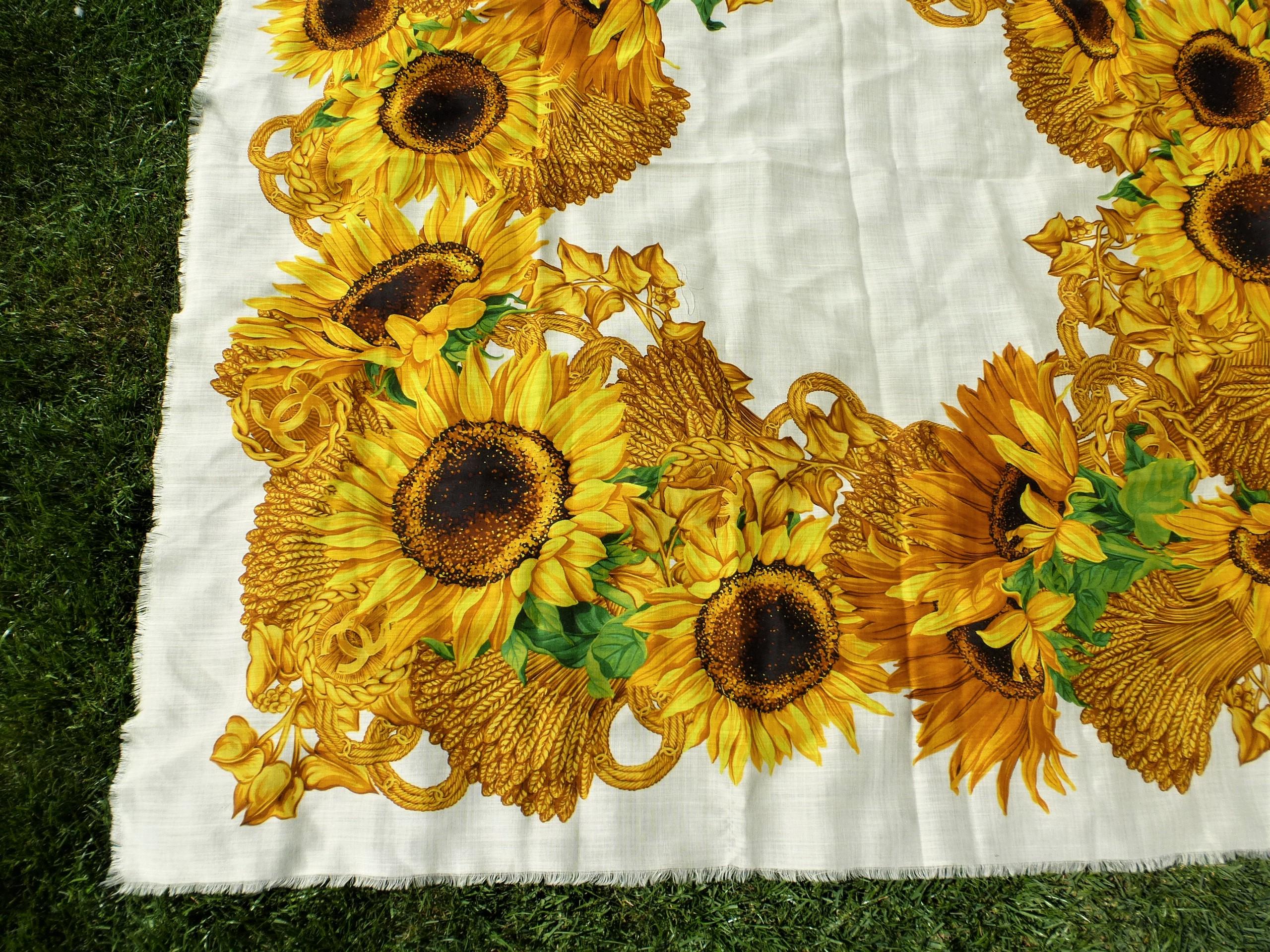 Vintage Chanel scarf silk wool Size 130 x 130 cm, yellow sunflowers and CC  For Sale 12