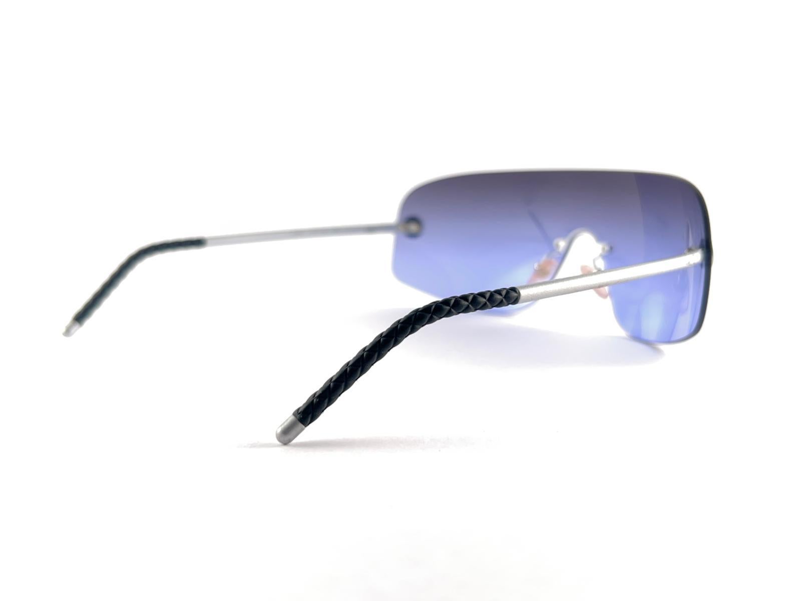 Vintage Chanel Shield Rimless Gradient Blue Sunglasses 2000's Made In Italy Y2K 6