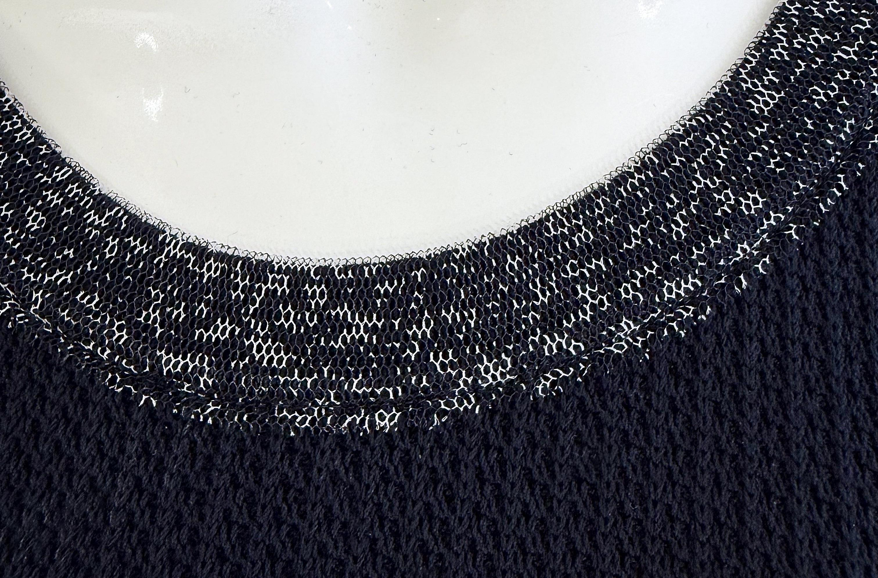 Vintage Chanel Size 42 / 10 - 14 Black and White 2000s Cotton Knit Dress Y2K For Sale 8