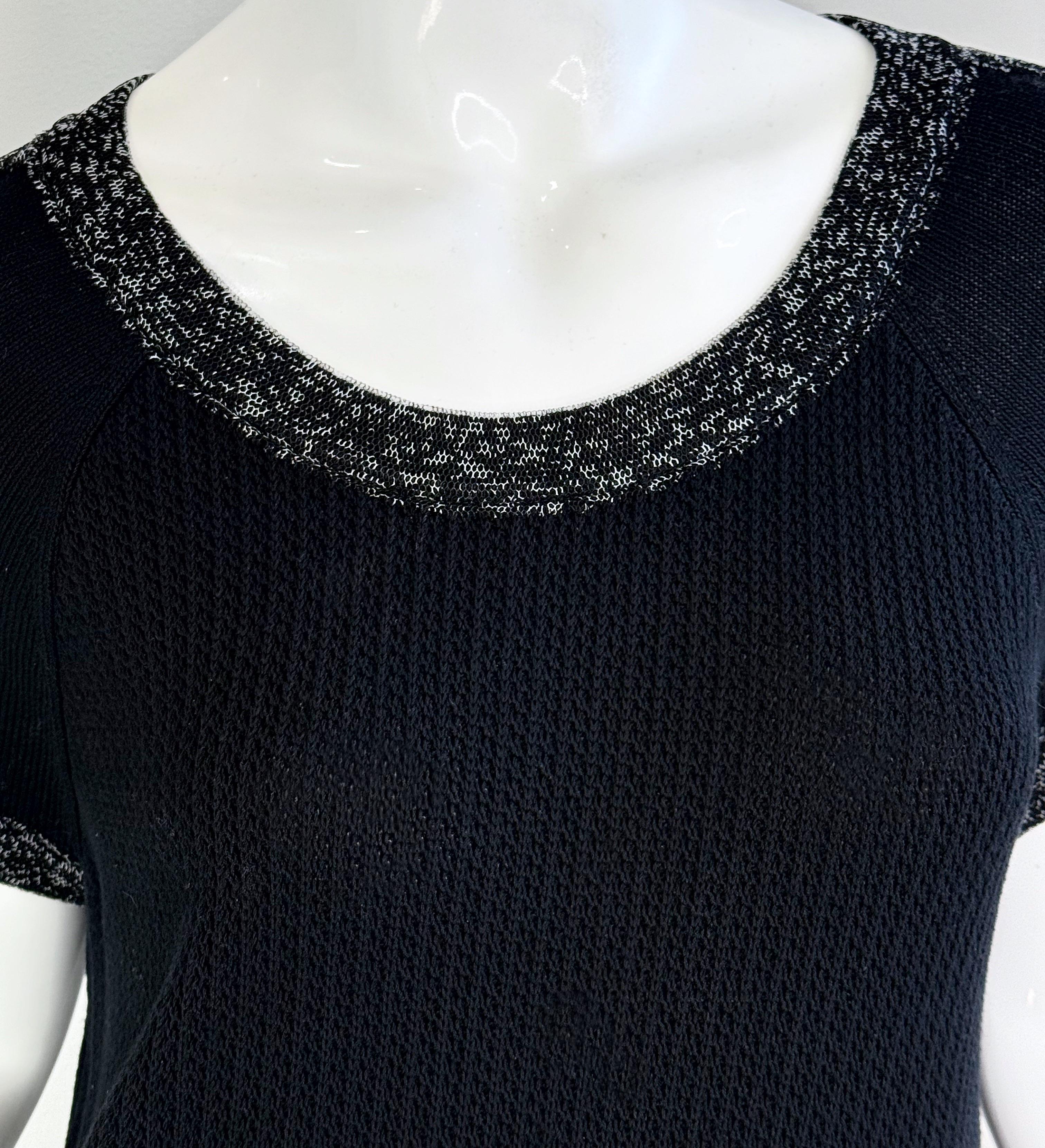 Vintage Chanel Size 42 / 10 - 14 Black and White 2000s Cotton Knit Dress Y2K For Sale 5