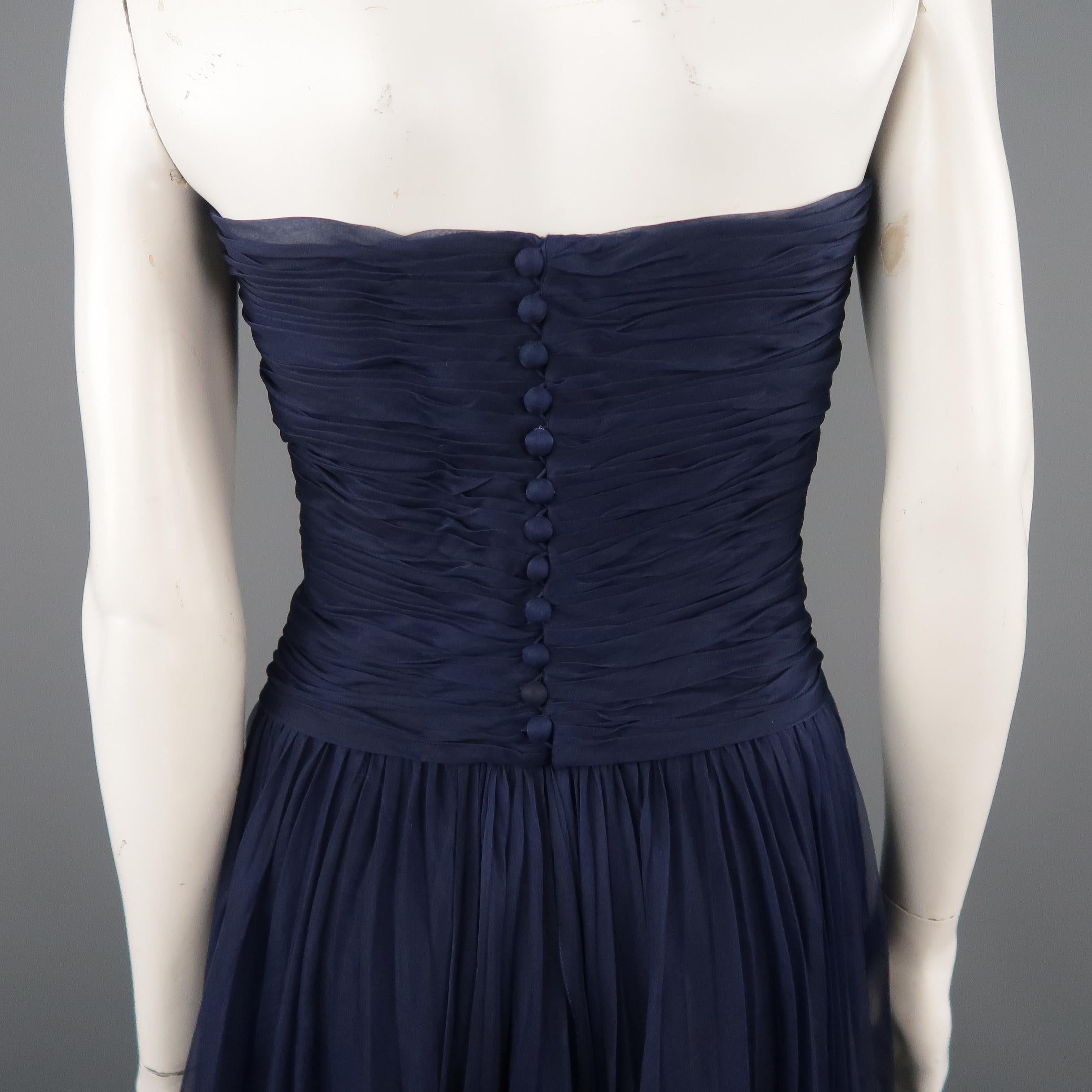 Women's Vintage CHANEL Size US 8 / FR 40 Navy Gathered Silk Strapless Spring 1997 Dress