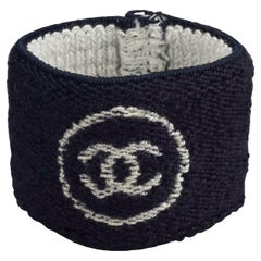 Bracelet jonc vintage en tissu éponge bleu marine CHANEL Sports Line