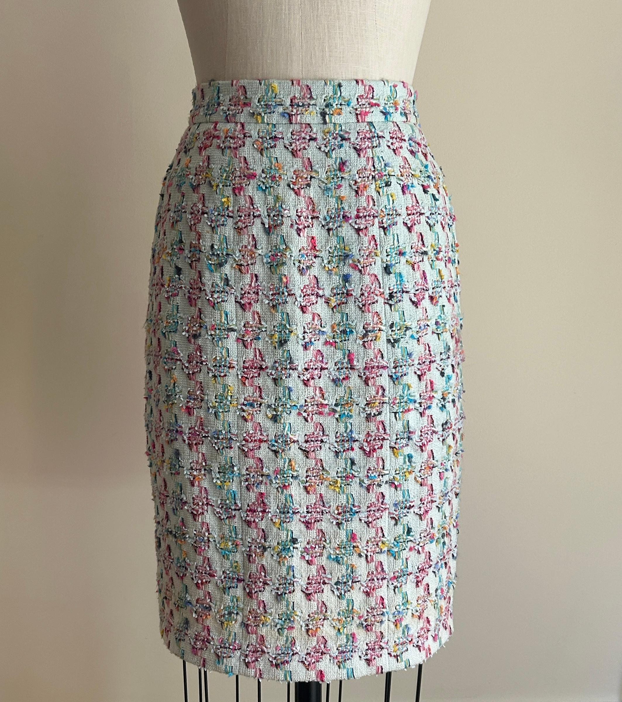 Vintage Chanel Spring 1995 Runway Blue Fantasy Tweed Skirt Suit 5