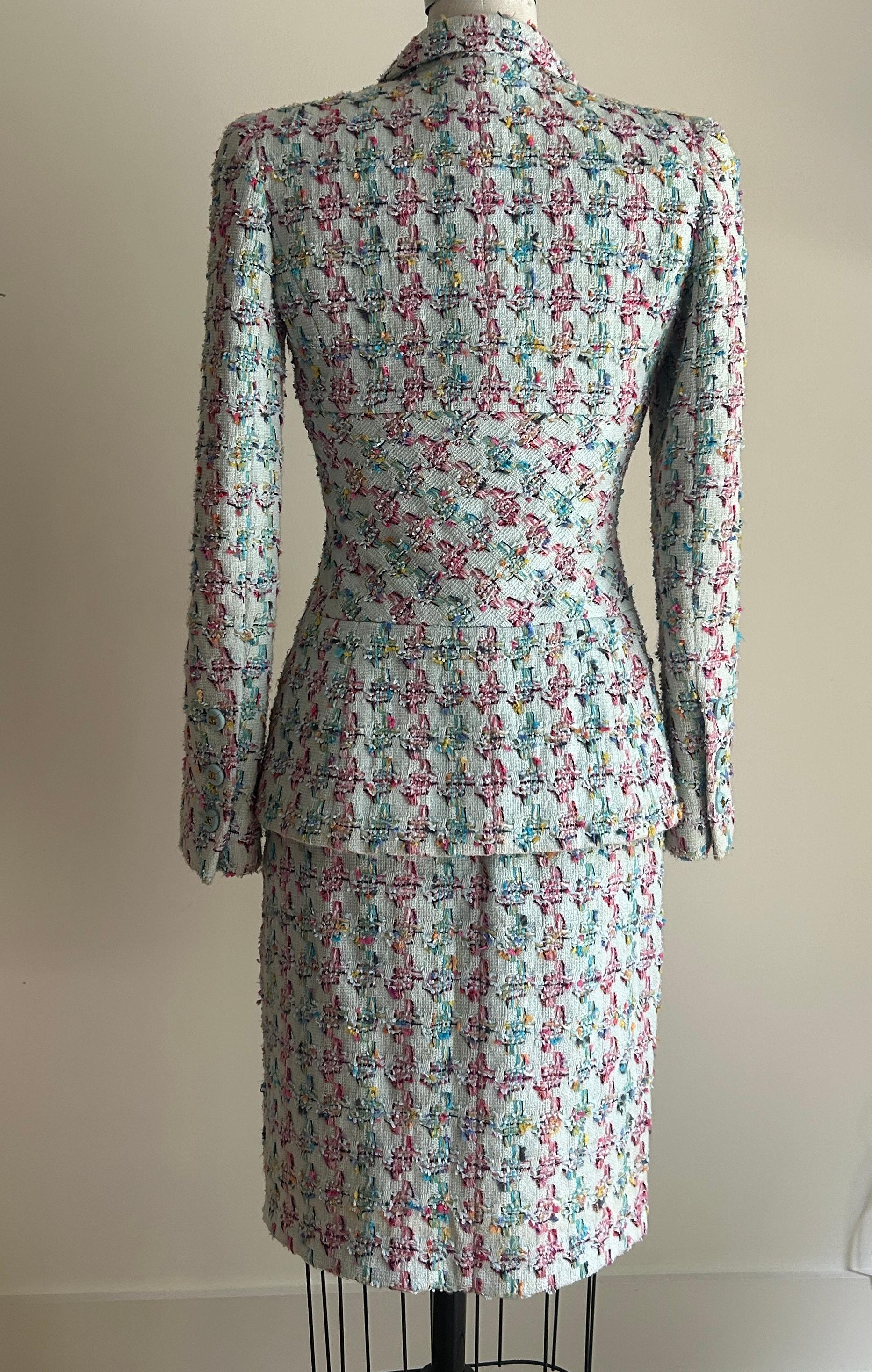 Women's Vintage Chanel Spring 1995 Runway Blue Fantasy Tweed Skirt Suit