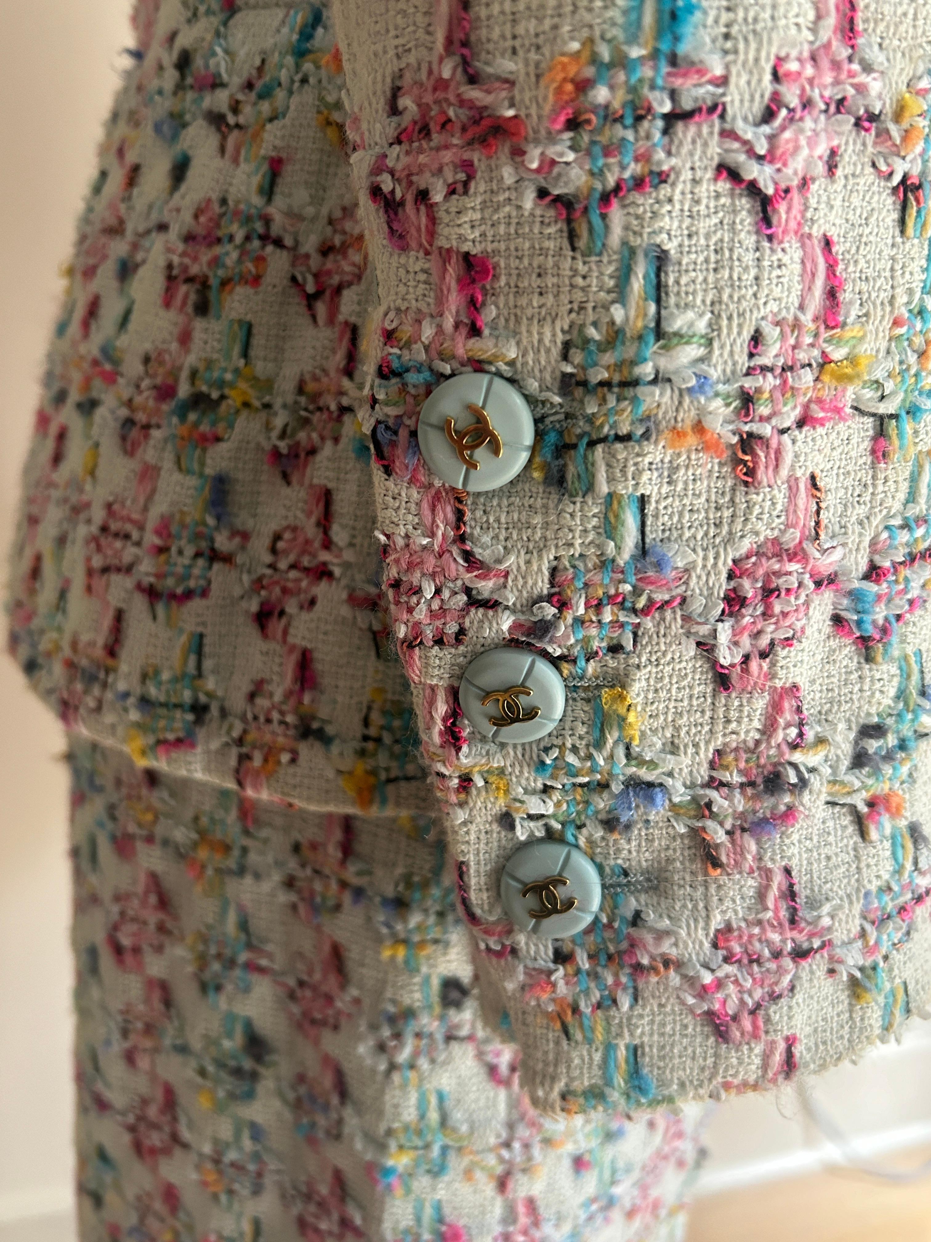 Vintage Chanel Spring 1995 Runway Blue Fantasy Tweed Skirt Suit 4