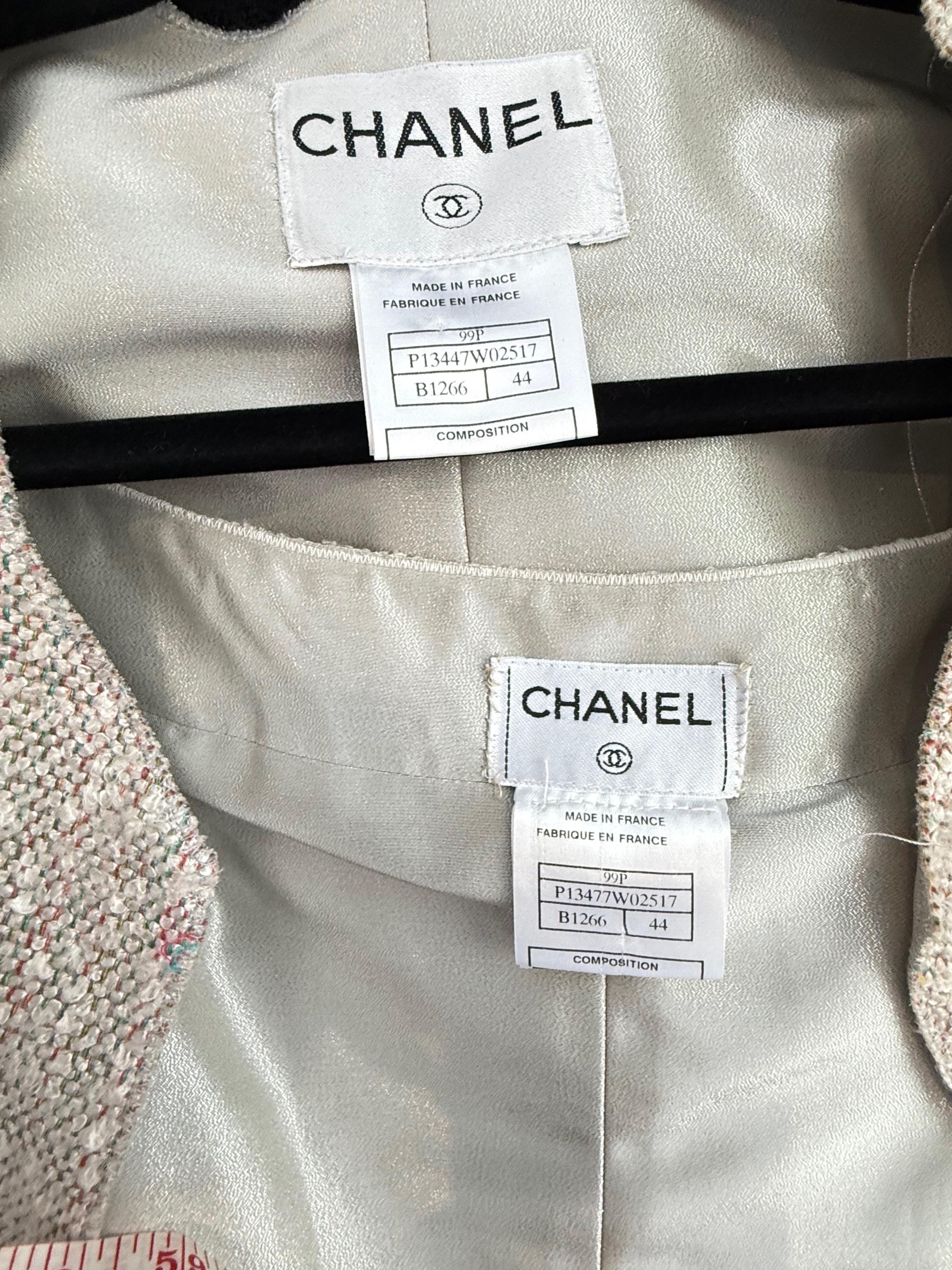Vintage Chanel Frühjahr 1999 Größe 44 / 10 Mehrfarbiger 90er Tweed-Rock Anzug Jacke (Grau) im Angebot