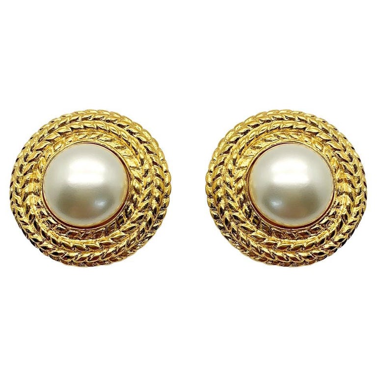 Chanel Statement Jewelry - 448 For Sale on 1stDibs