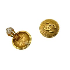 Vintage Chanel Sunburst CC Logo Earrings 1980s