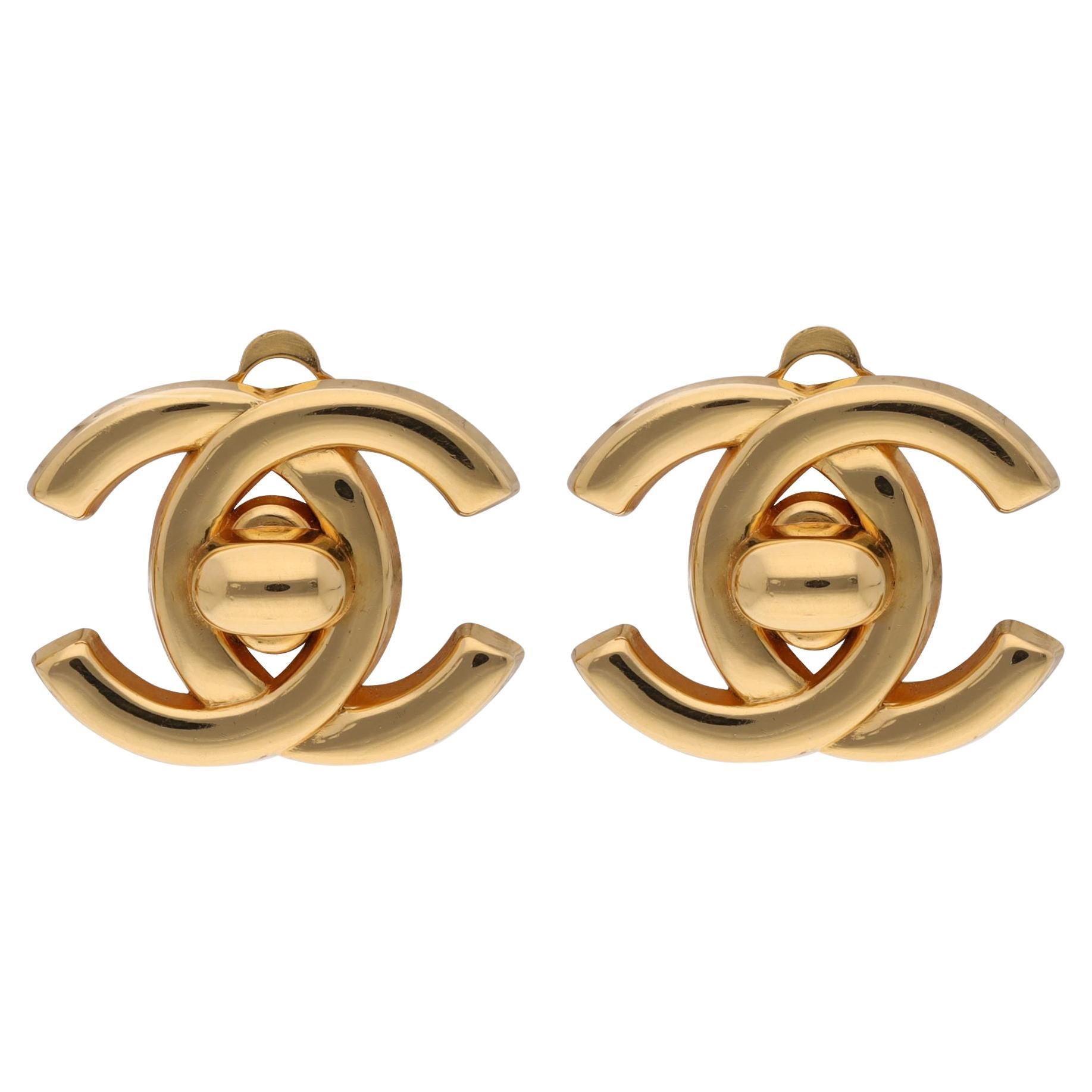 Chanel Vintage Turnlock Double CC Logo Ear Clips Contemporary
