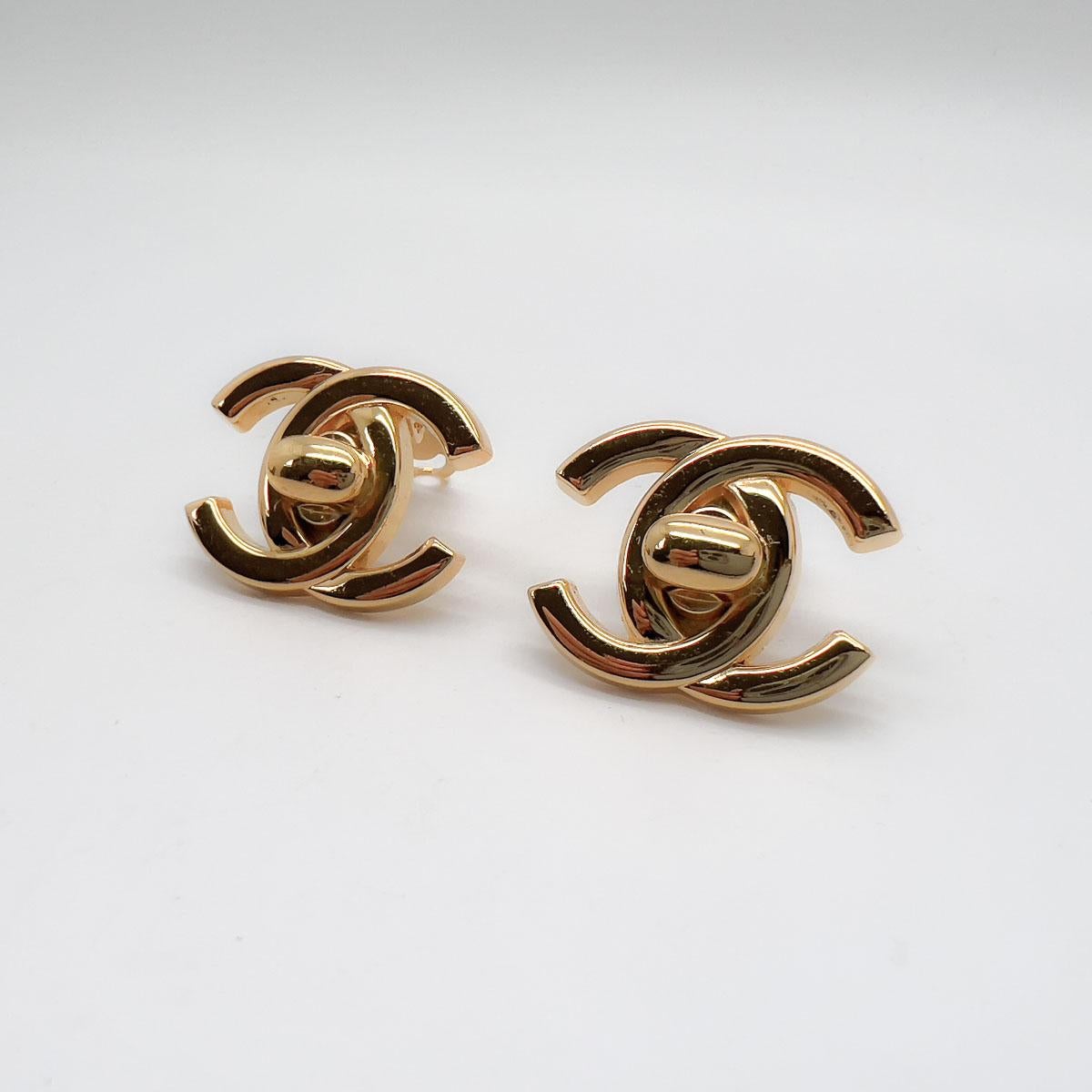 Women's Vintage Chanel Turnlock Logo Earrings 1997 For Sale