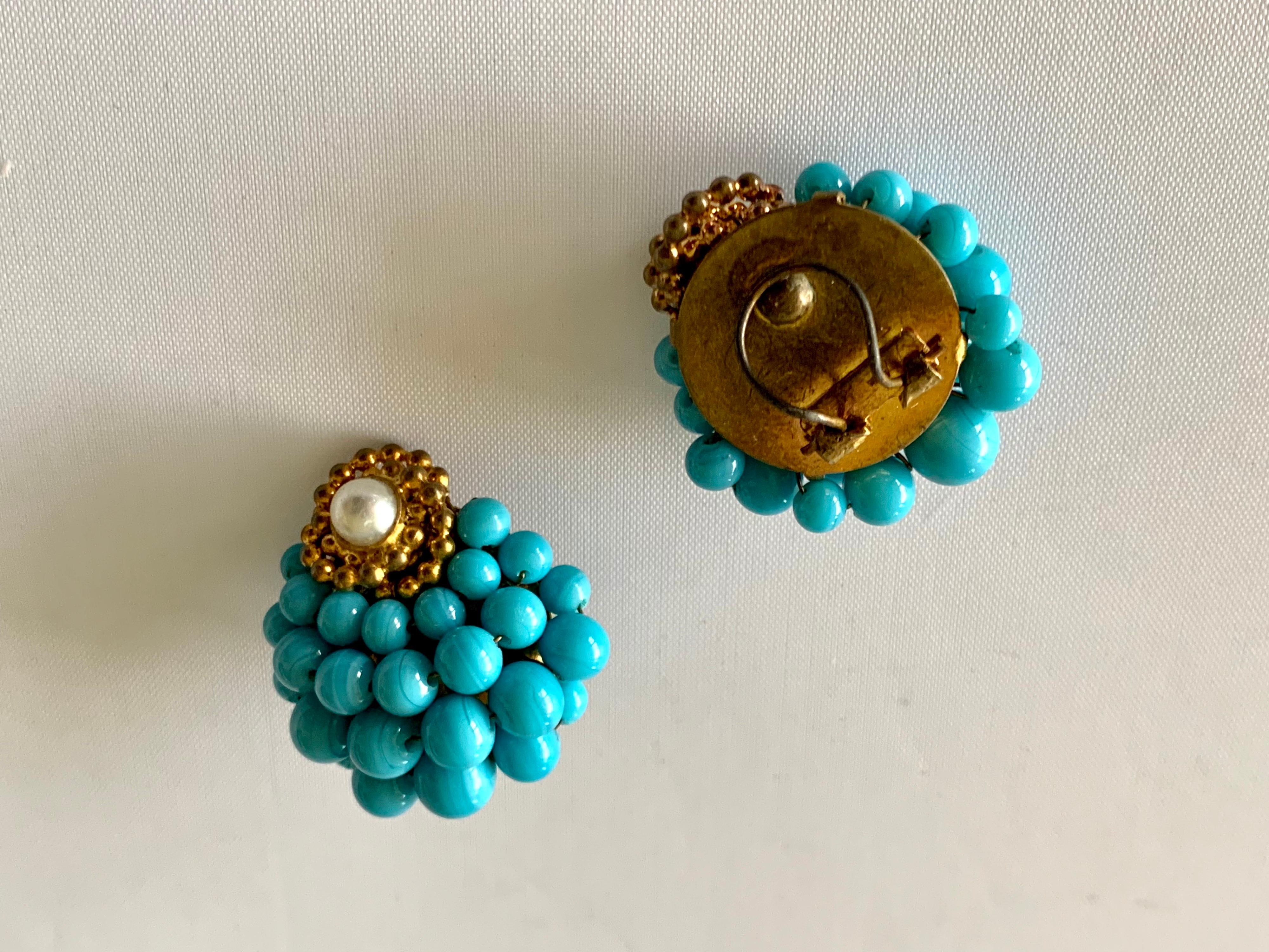 Women's Vintage Chanel Turquoise Pearl Earrings