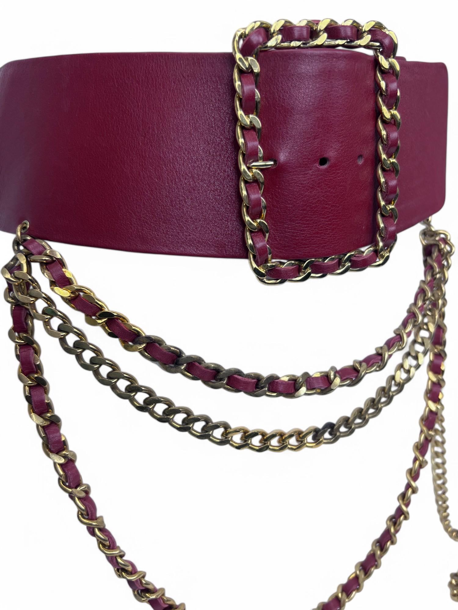 Chanel Red Lambskin & Gold Chain Belt (Spring/Summer 1992) For Sale 3