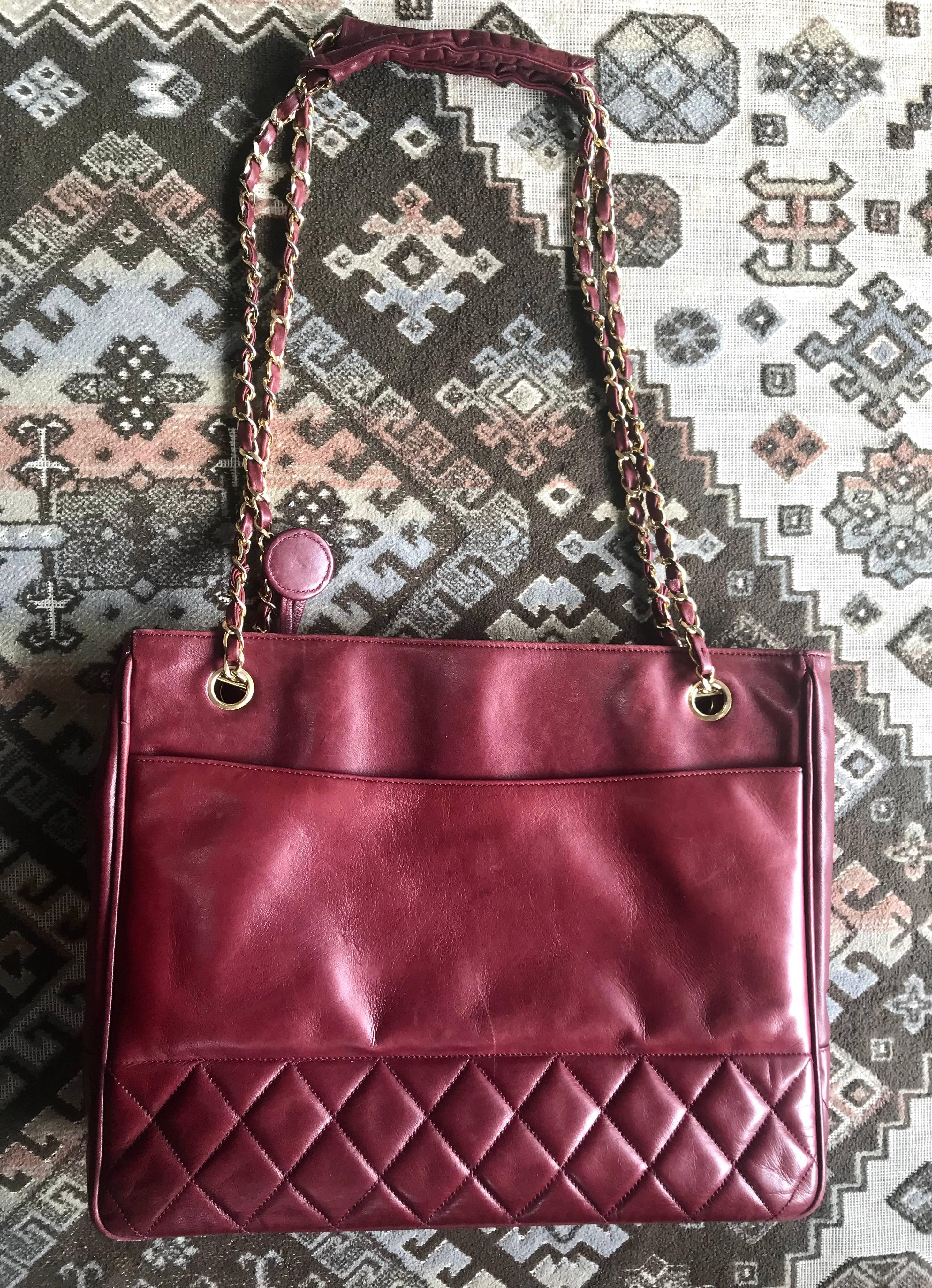 Pink Chanel Vintage wine leather tote bag with gold chain handles and CC motif charm For Sale
