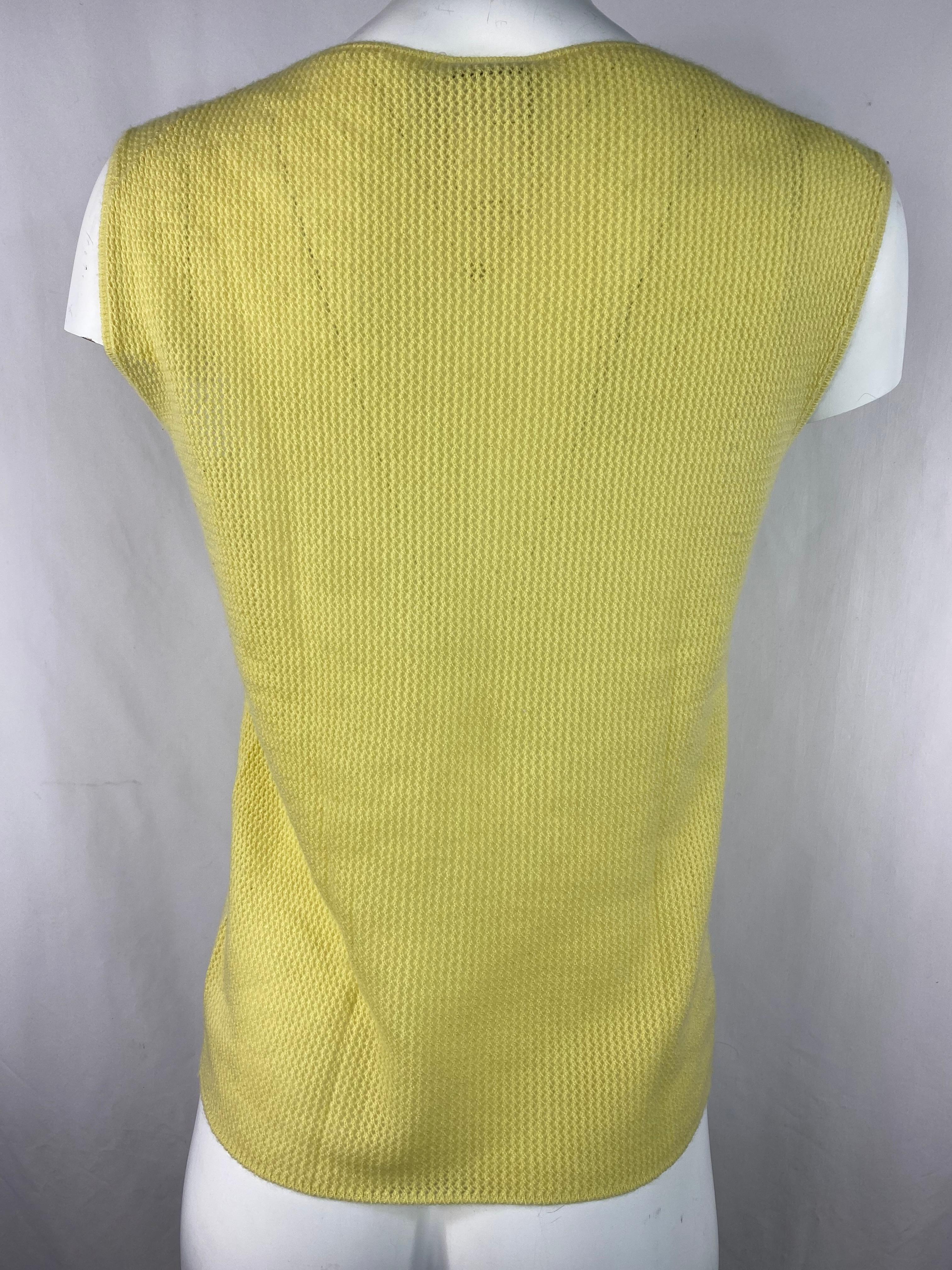 Vintage CHANEL Yellow Cashmere Knit Top, Size 42 In Excellent Condition For Sale In Beverly Hills, CA