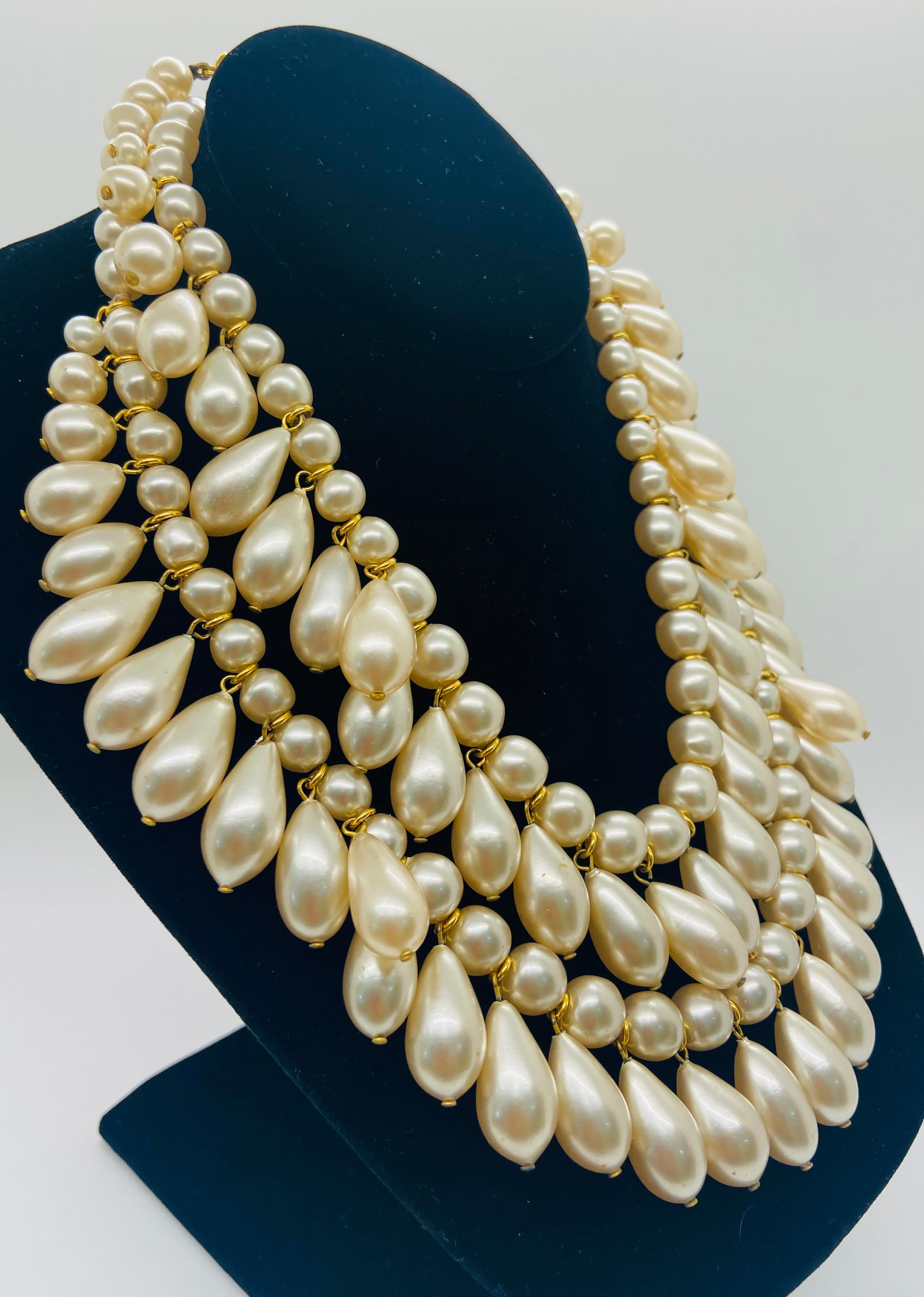 Vintage Chanel Faux Perle Multi-Strand-Halskette (Art nouveau) im Angebot