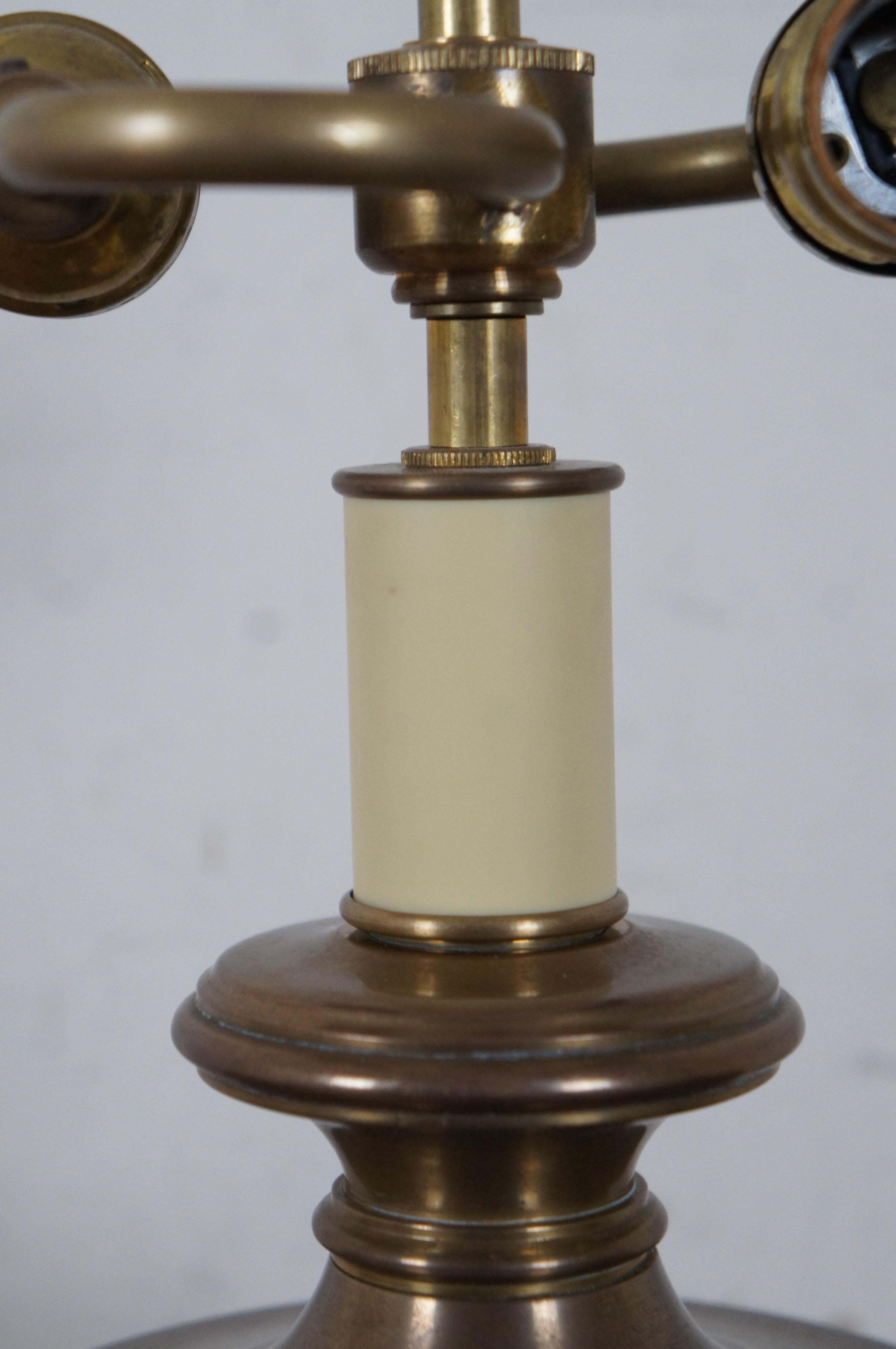 Vintage Chapman Brass Two Light Mantel Trophy Urn Table Vanity Lamp 2