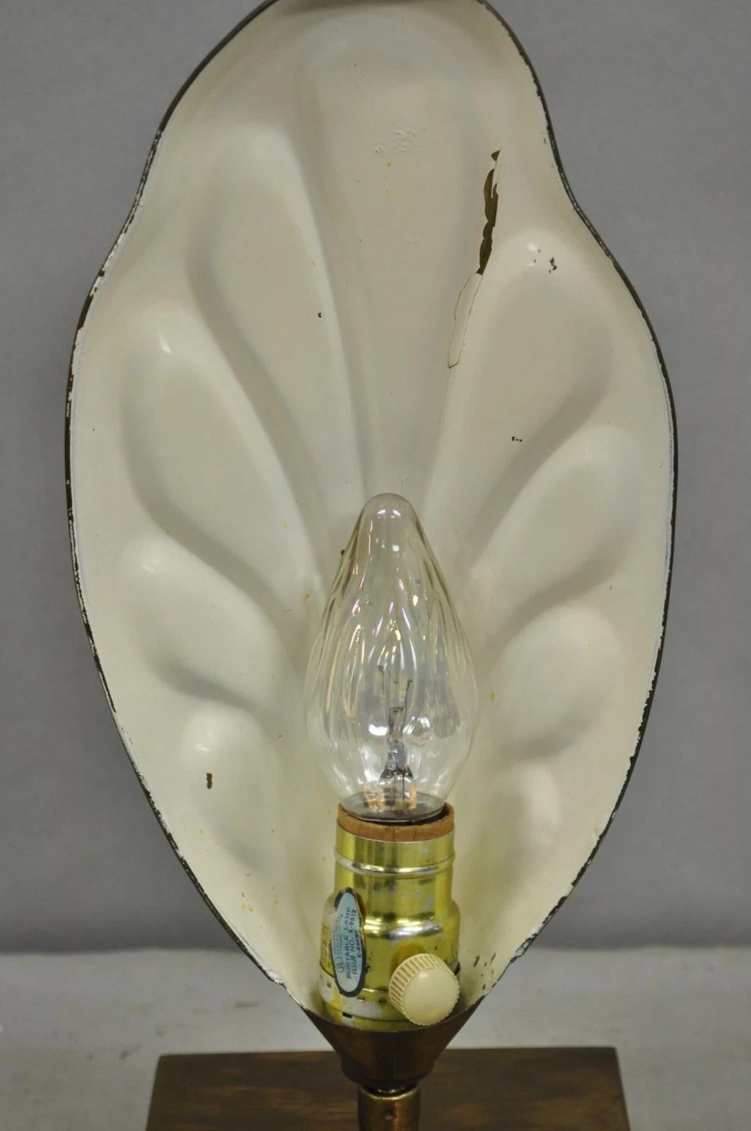 Vintage Chapman Hollywood Regency Burnished Brass Small Leaf Sconce Table Lamp For Sale 5