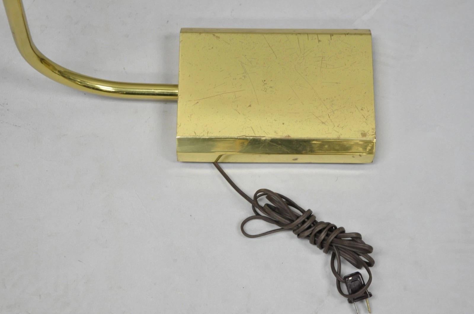 Vintage Chapman Lámpara de pie de farmacia de lectura de latón regulable, moderna de mediados de siglo en venta 9