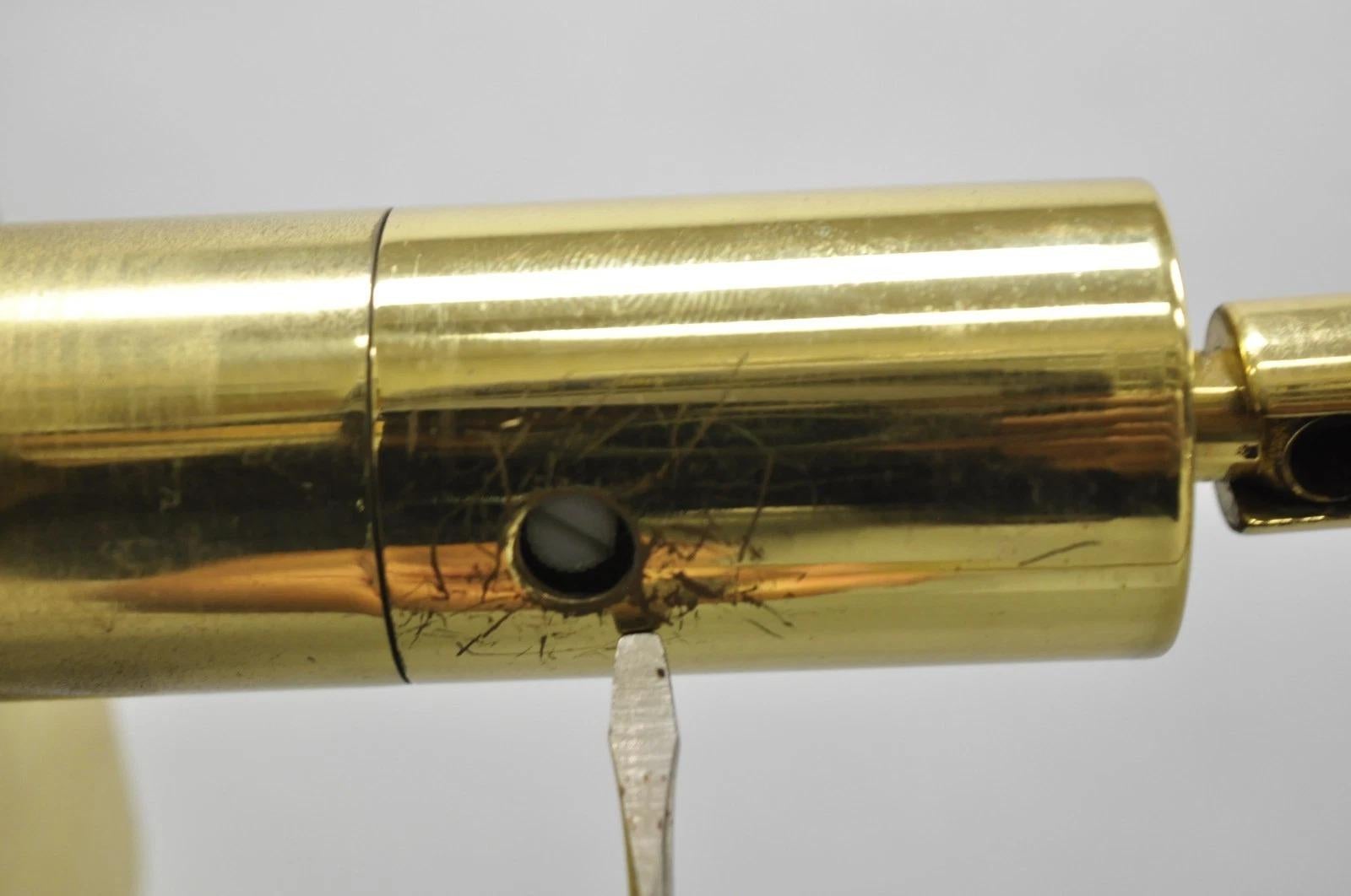 Vintage Chapman Lámpara de pie de farmacia de lectura de latón regulable, moderna de mediados de siglo en venta 3