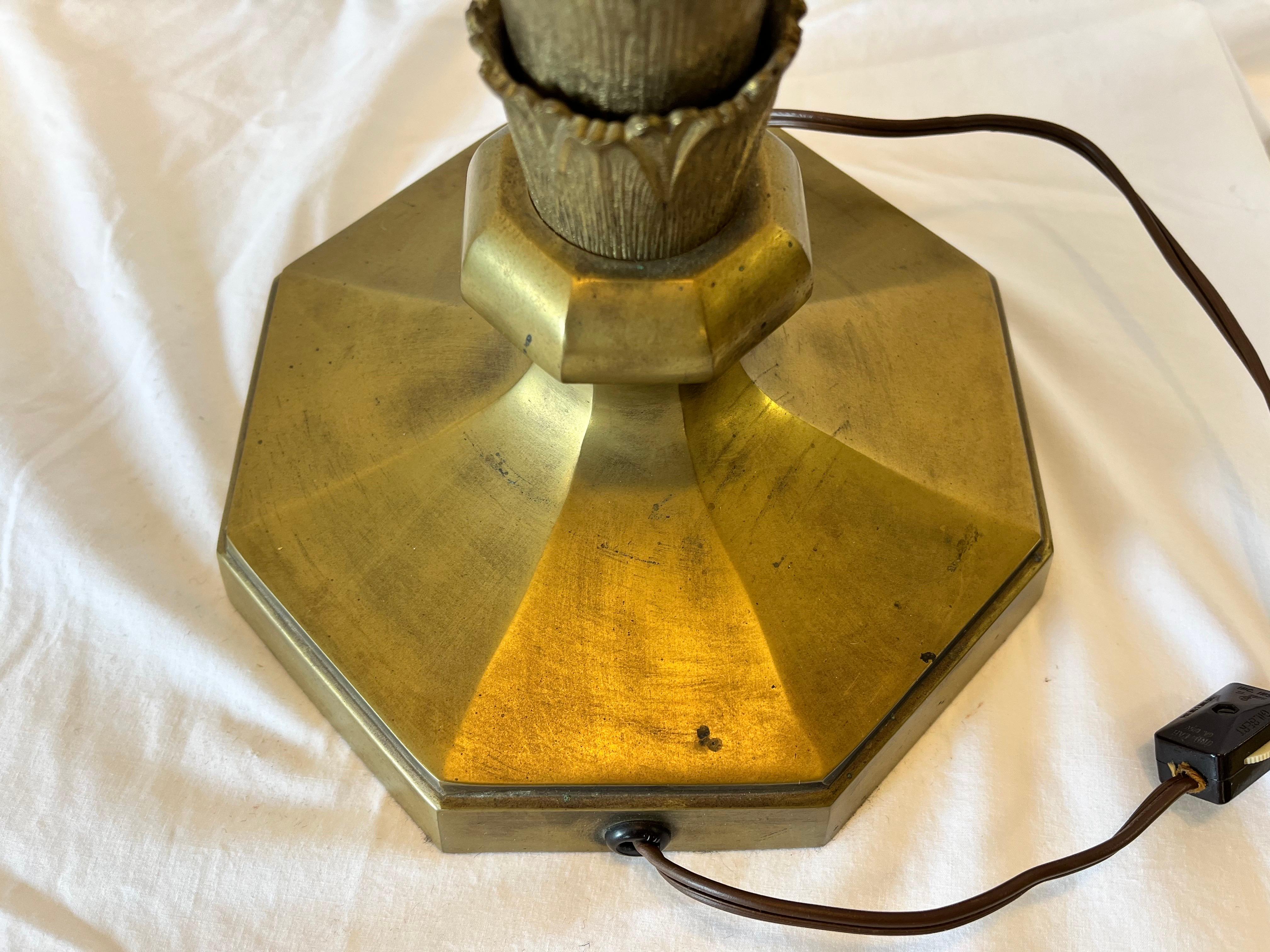 Vintage Chapman Palm Tree Table Lamp with Original Diffuser and Oil Drop Shade In Good Condition In Atlanta, GA