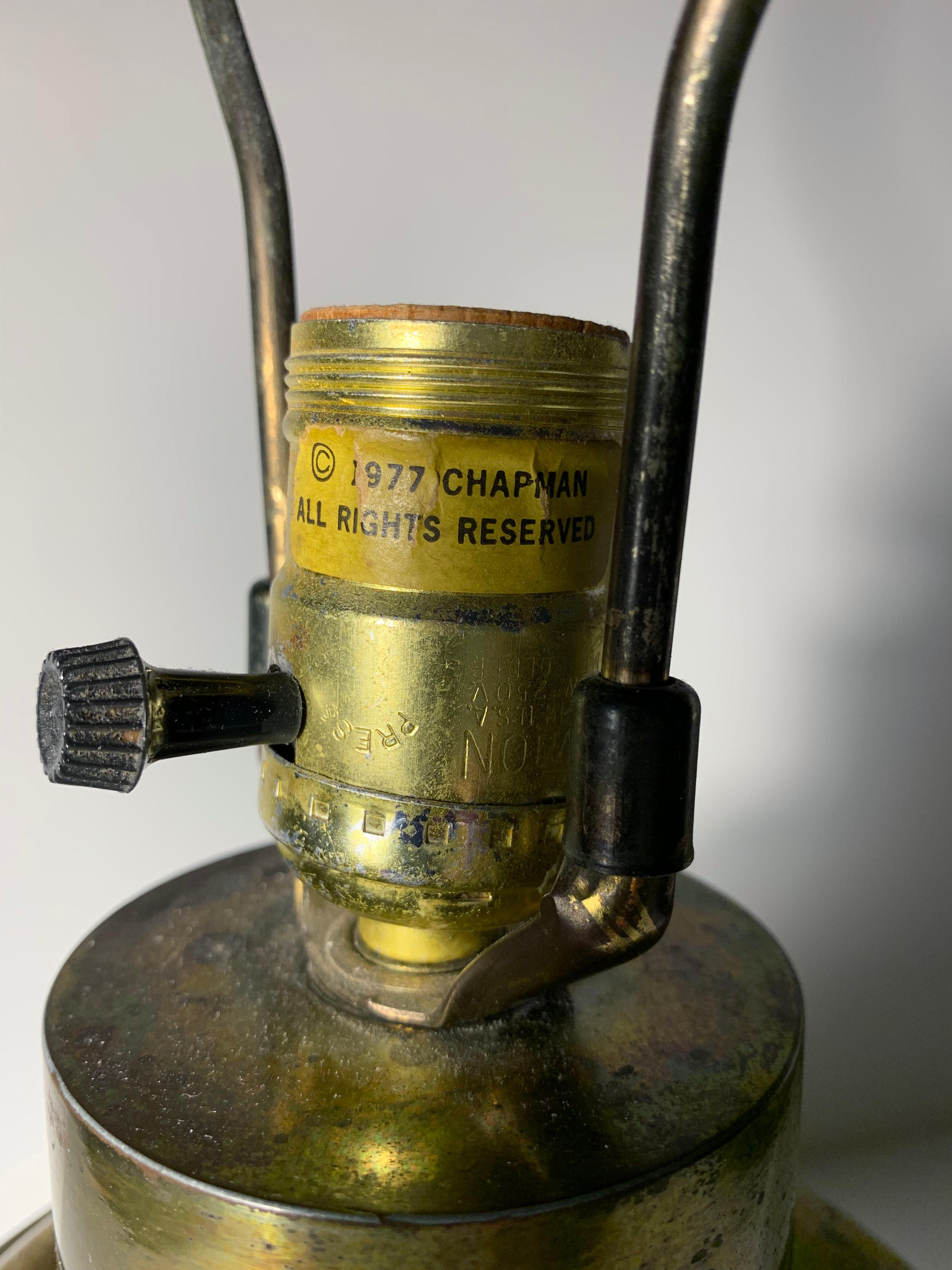 Chapman Prismatische Vintage-Lampe aus Messing im Angebot 5