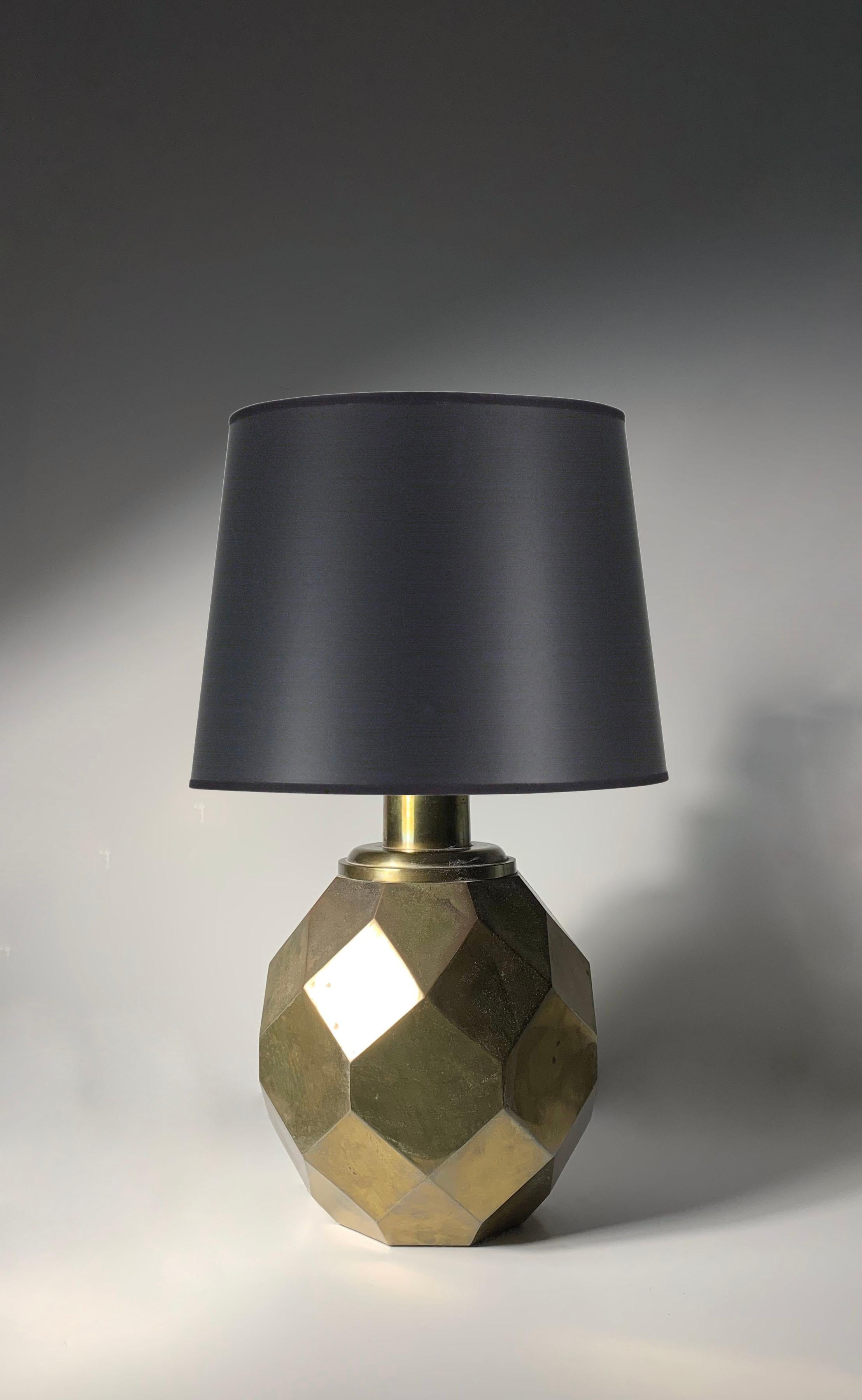 A Vintage Chapman Prismatic Brass Lamp. A rather rare form to come across. 

Wear / Loss in areas and aging / Patination to the brass Finish as shown. Gives a nicely aged look.

height is to top of finial. 
Lampshade not included. 