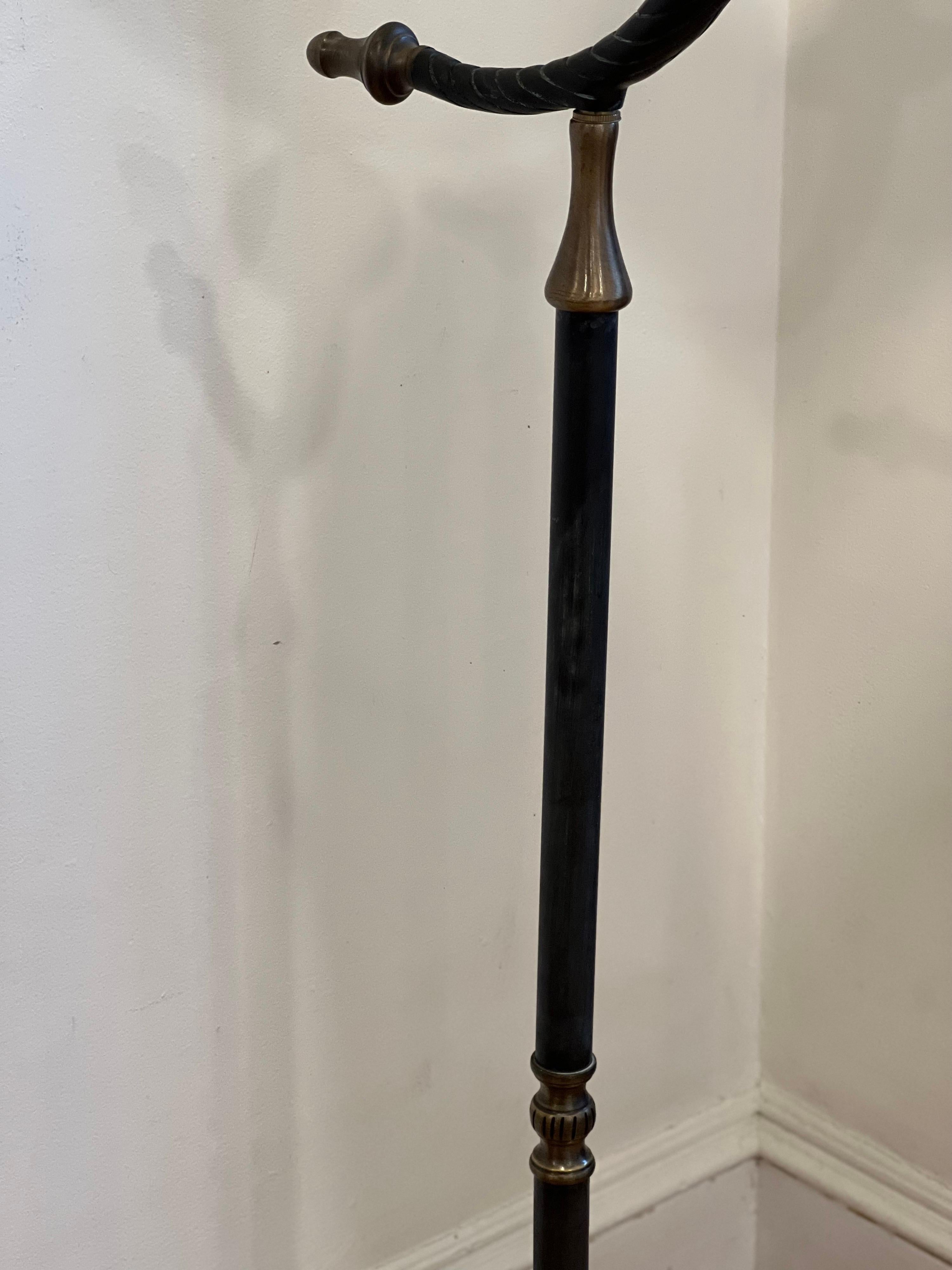 Vintage Chapman Style Bronze and Brass Faux Horn Floor Lamp For Sale 3