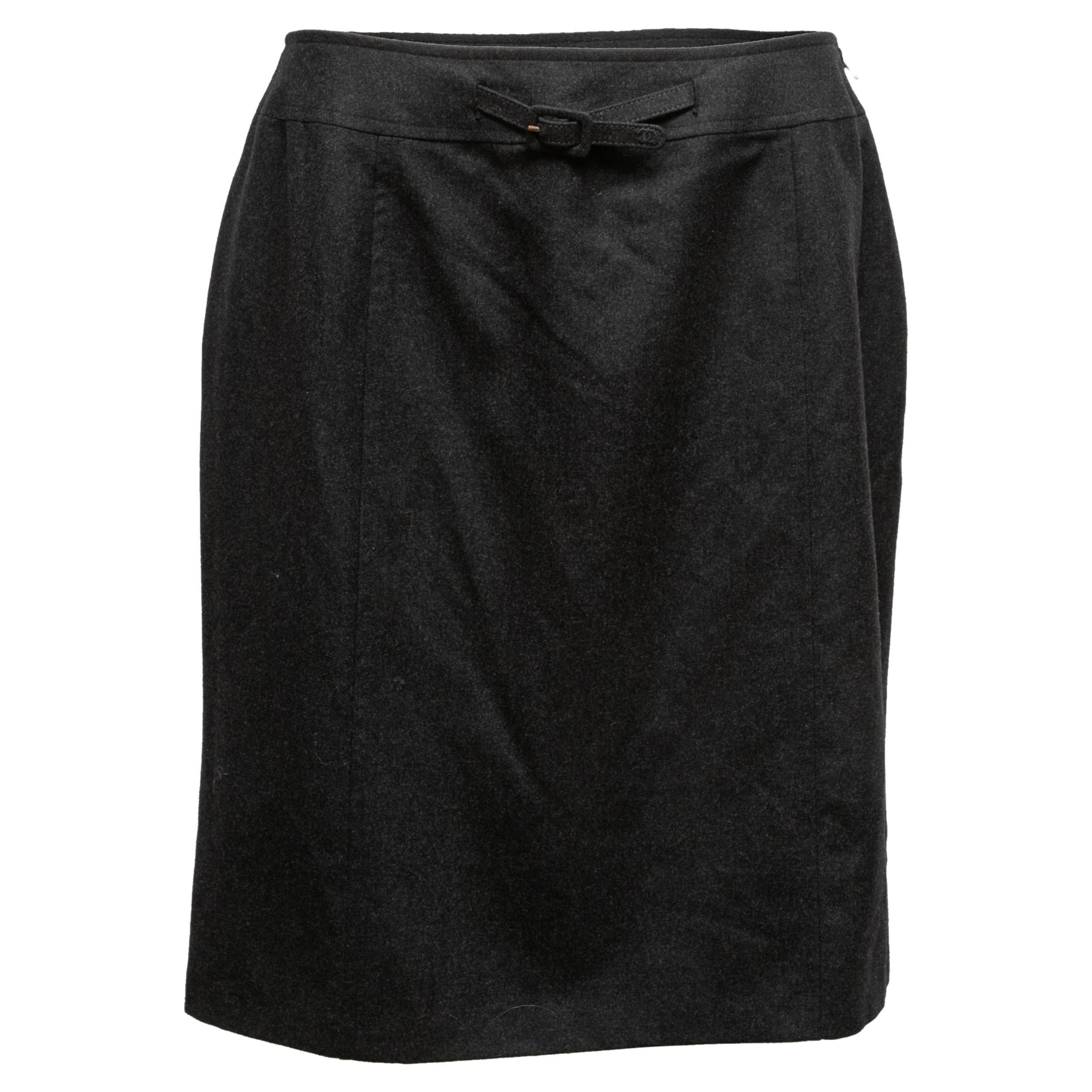 Vintage Charcoal Chanel Fall/Winter 1997 Skirt Size FR 44 For Sale