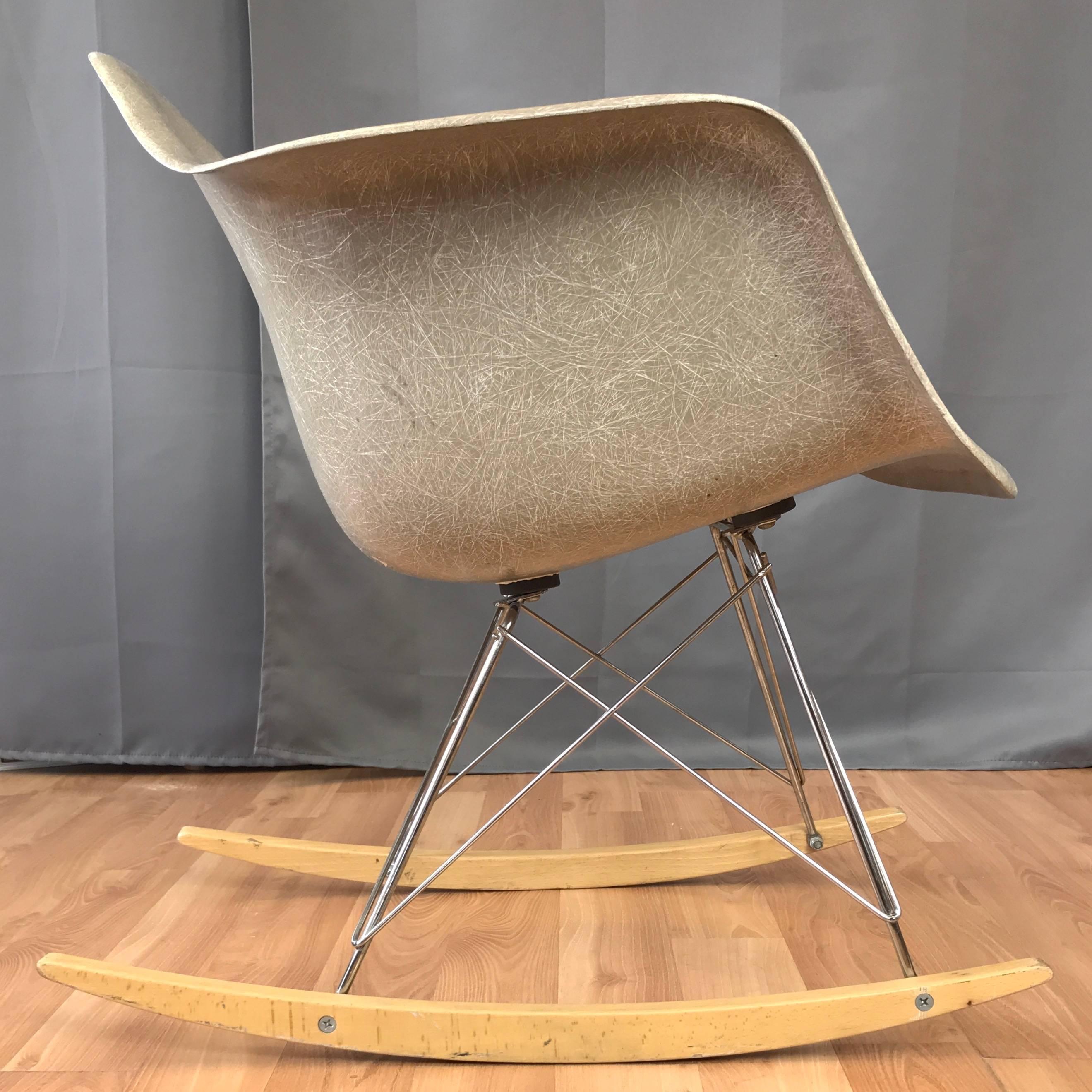 Vintage Charles and Ray Eames for Herman Miller RAR Rocker In Good Condition In San Francisco, CA