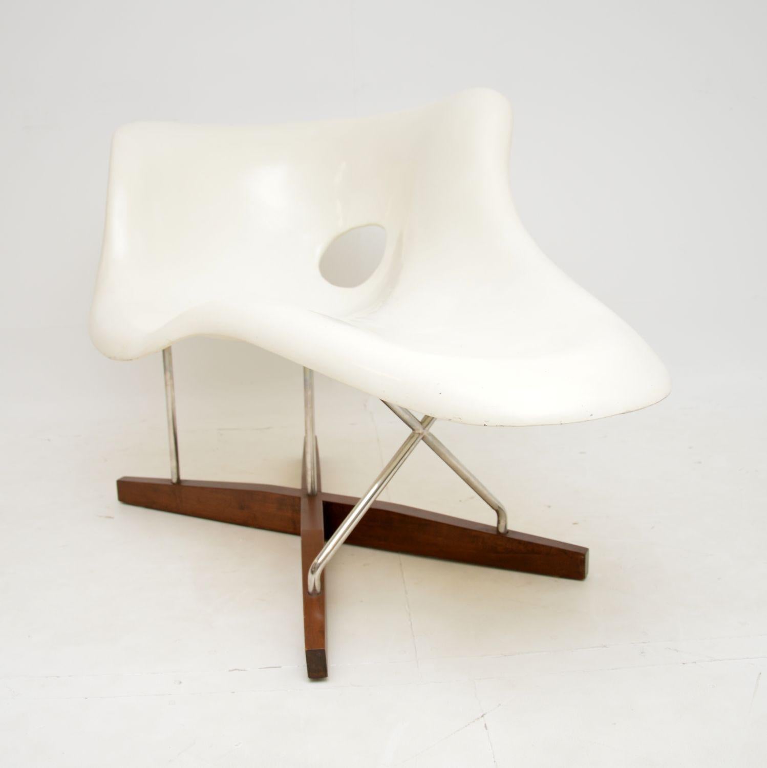 Mid-Century Modern Vintage Charles Eames La Chaise Longue