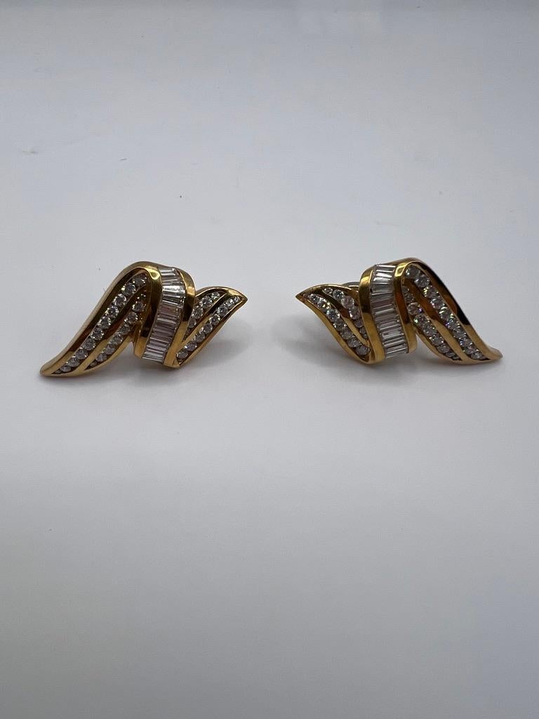 Pendientes vintage Charles Krypell de oro de 18 quilates y diamantes en venta 4