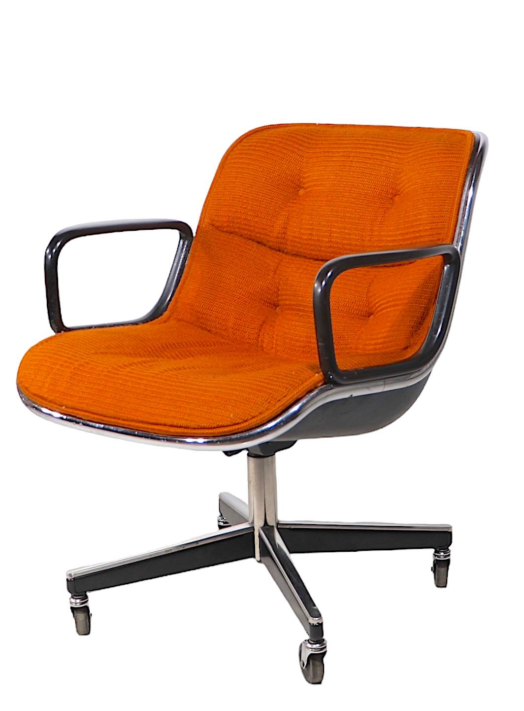 Late 20th Century Vintage Charles Pollack design for Knoll  Swivel Tilt Desk Chairs c 1970's