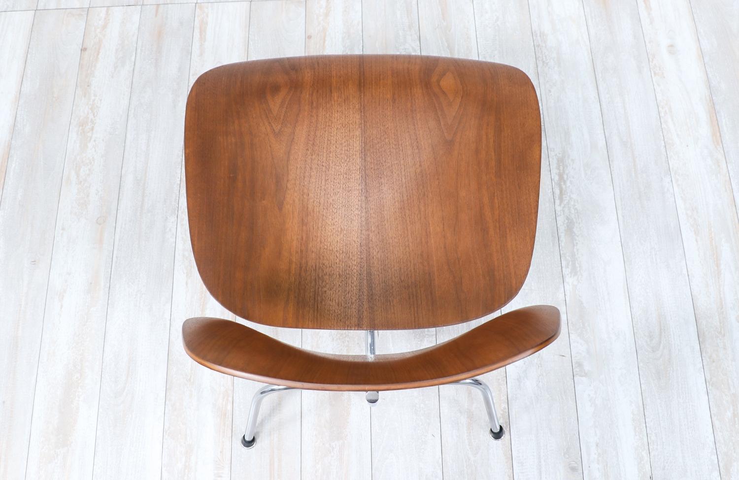  Fachmännisch restauriert - Vintage Charles & Ray Eames LCM Chair für Herman Miller im Zustand „Hervorragend“ im Angebot in Los Angeles, CA