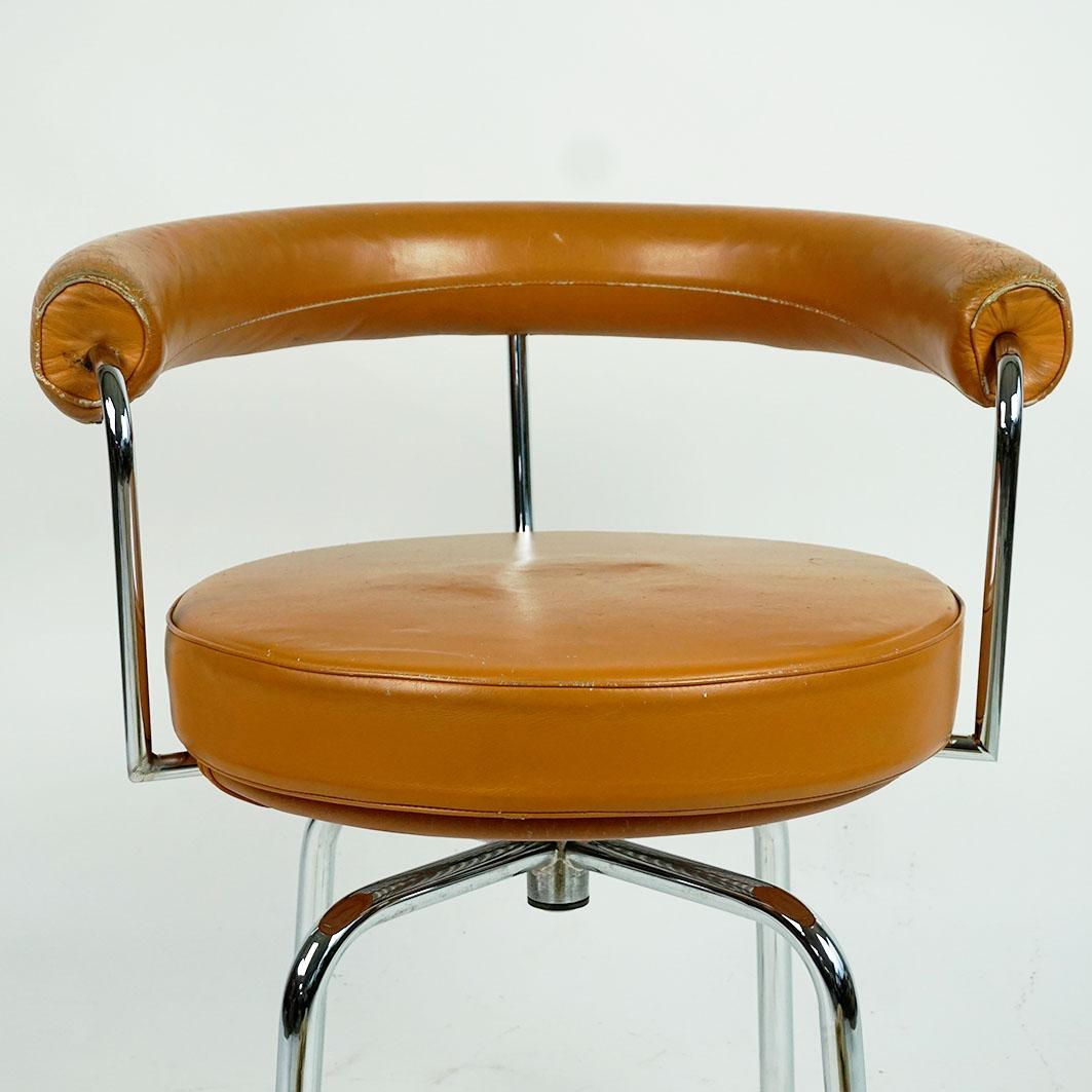 Art Deco Vintage Charlotte Perriand LC7 Cognac Leather and Chrome Swivel Chair