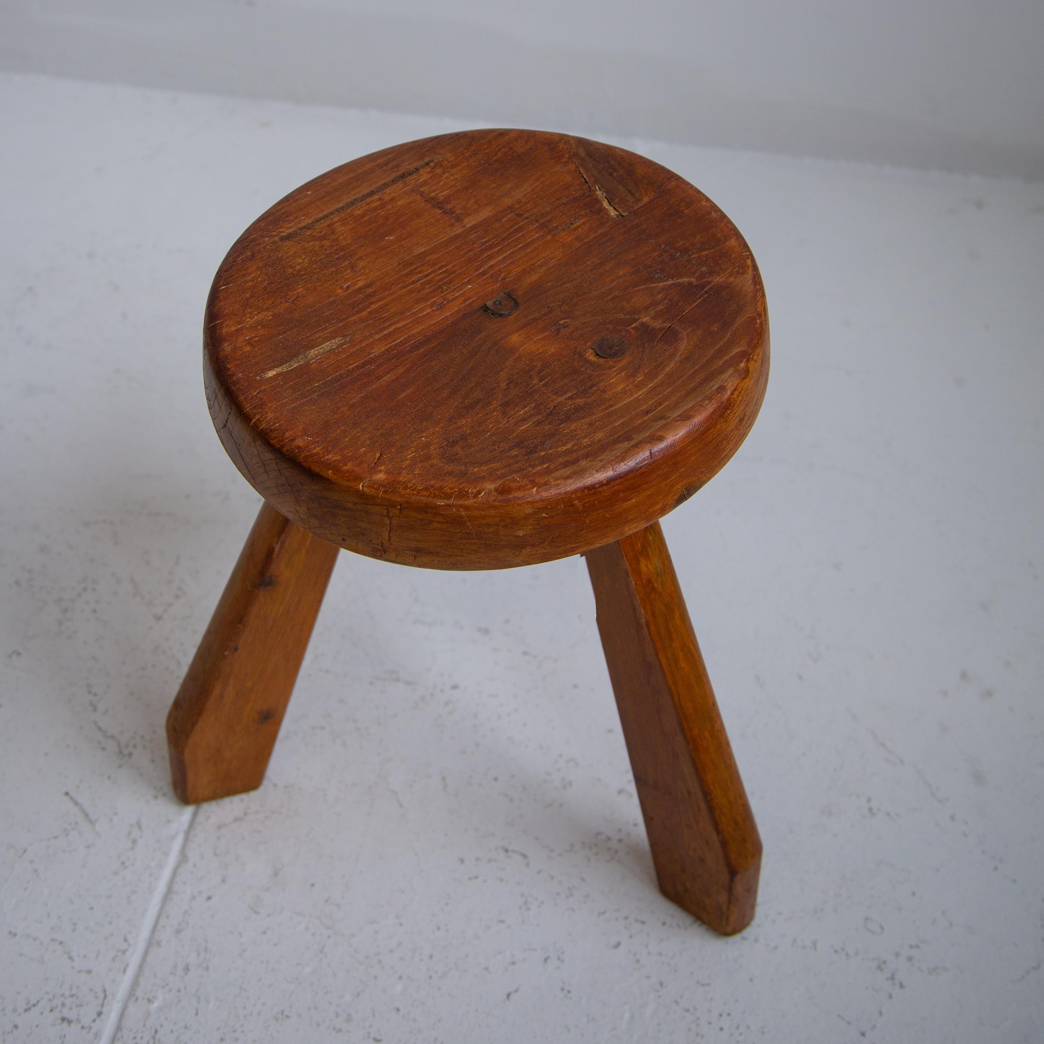 round pine stool