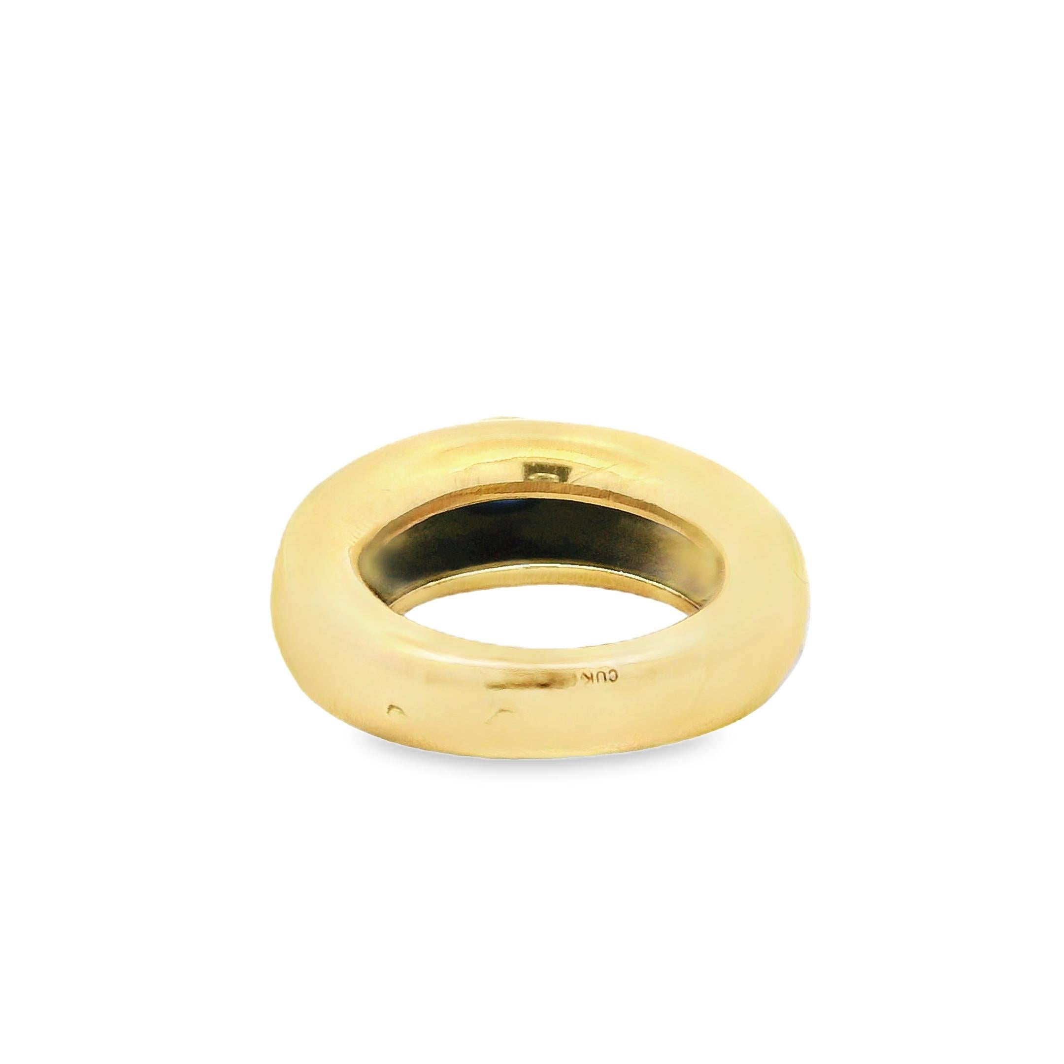 Vintage Chaumet 1980s 18K Yellow Gold Cabochon Sapphire Ring For Sale 4