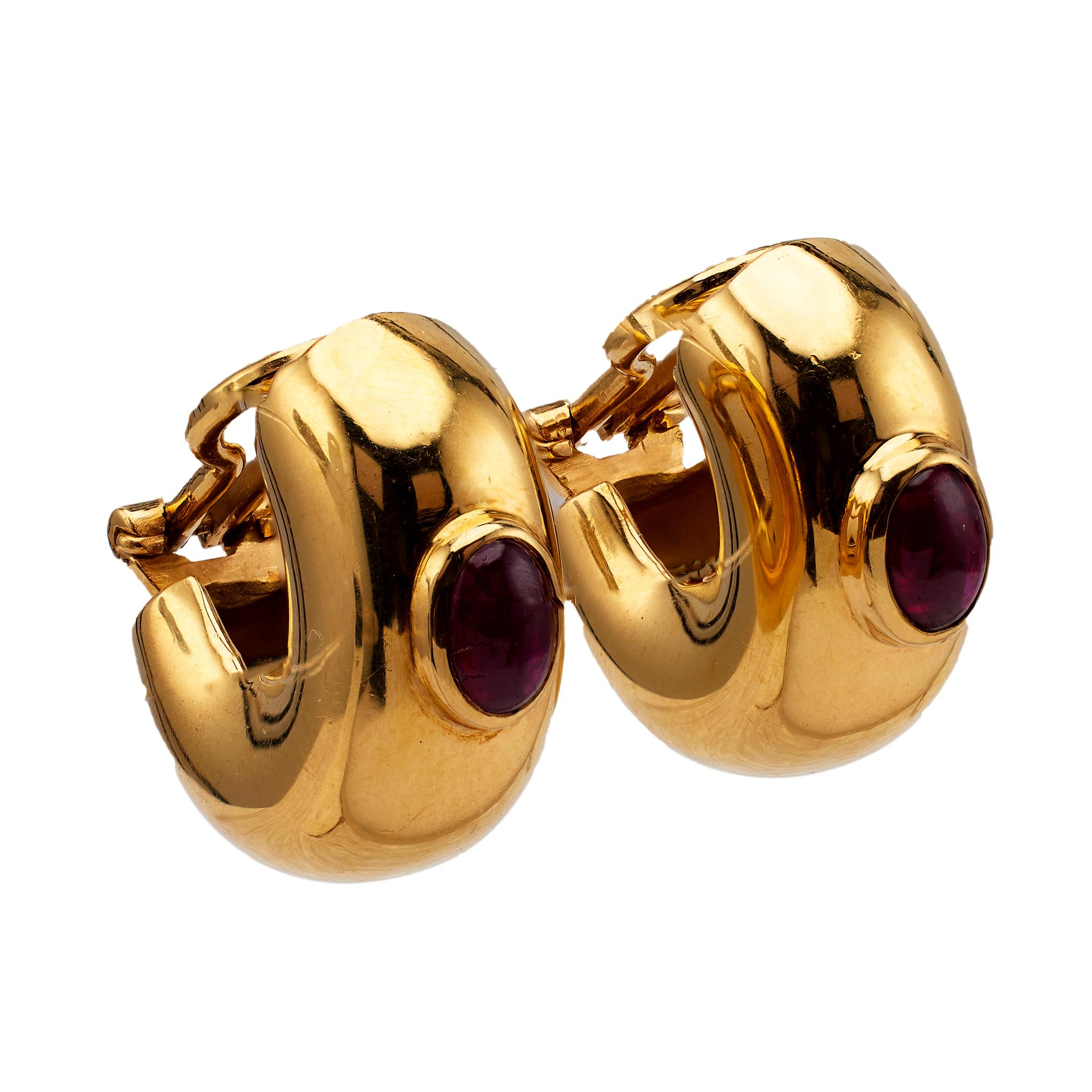 Women's or Men's Vintage Chaumet French Ruby 18k Yellow Gold Clip On Earrings