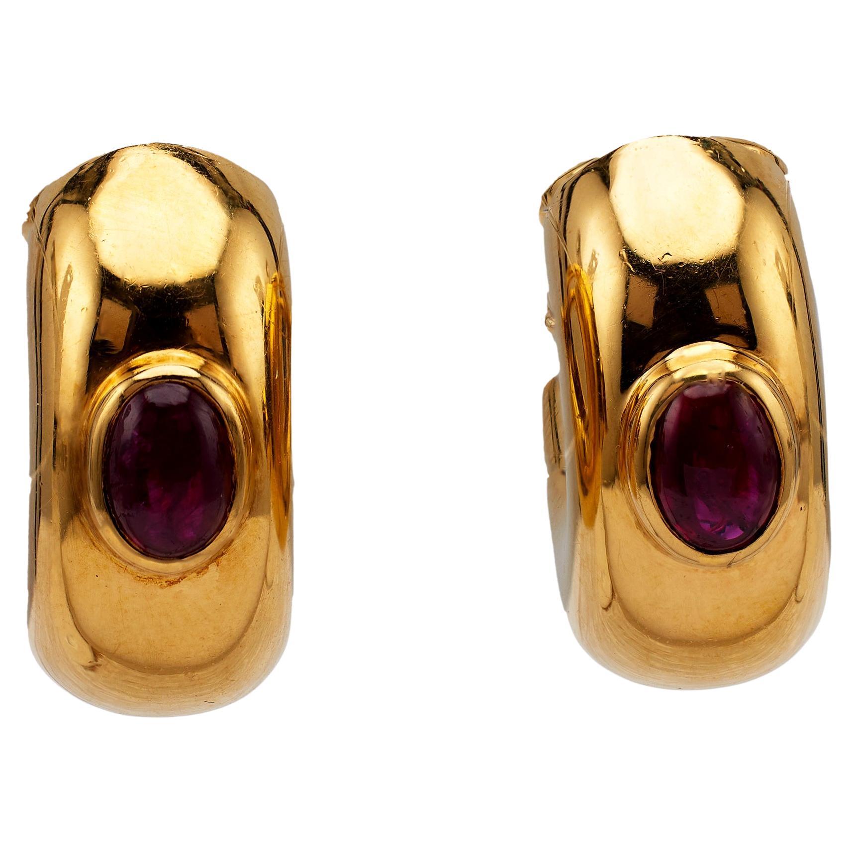 Vintage Chaumet French Ruby 18k Yellow Gold Clip On Earrings