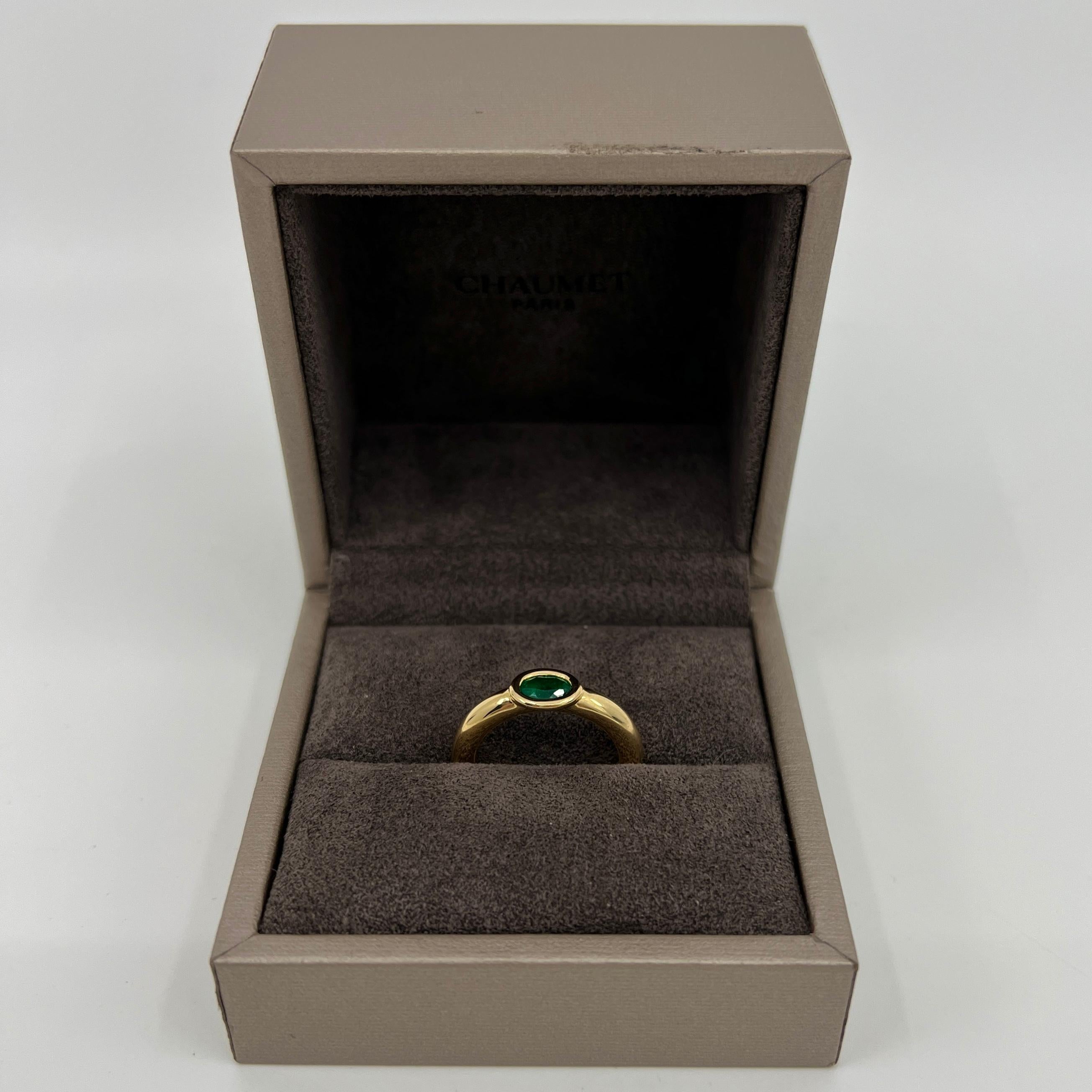 Vintage Chaumet Green Emerald Oval Cut 18k Yellow Gold Solitaire Bezel Ring 1